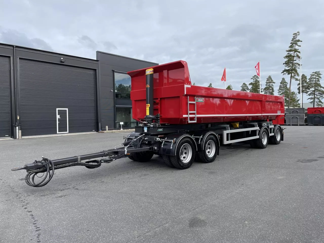 38 tons dumpervagn med skjutbar dragstång