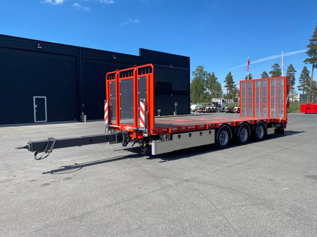 3 axlad 24 tons maskintransport kärra
