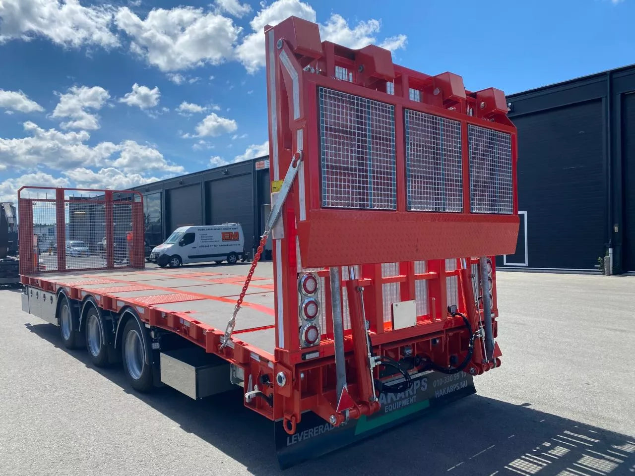 3 axlad 24 tons maskintransport kärra