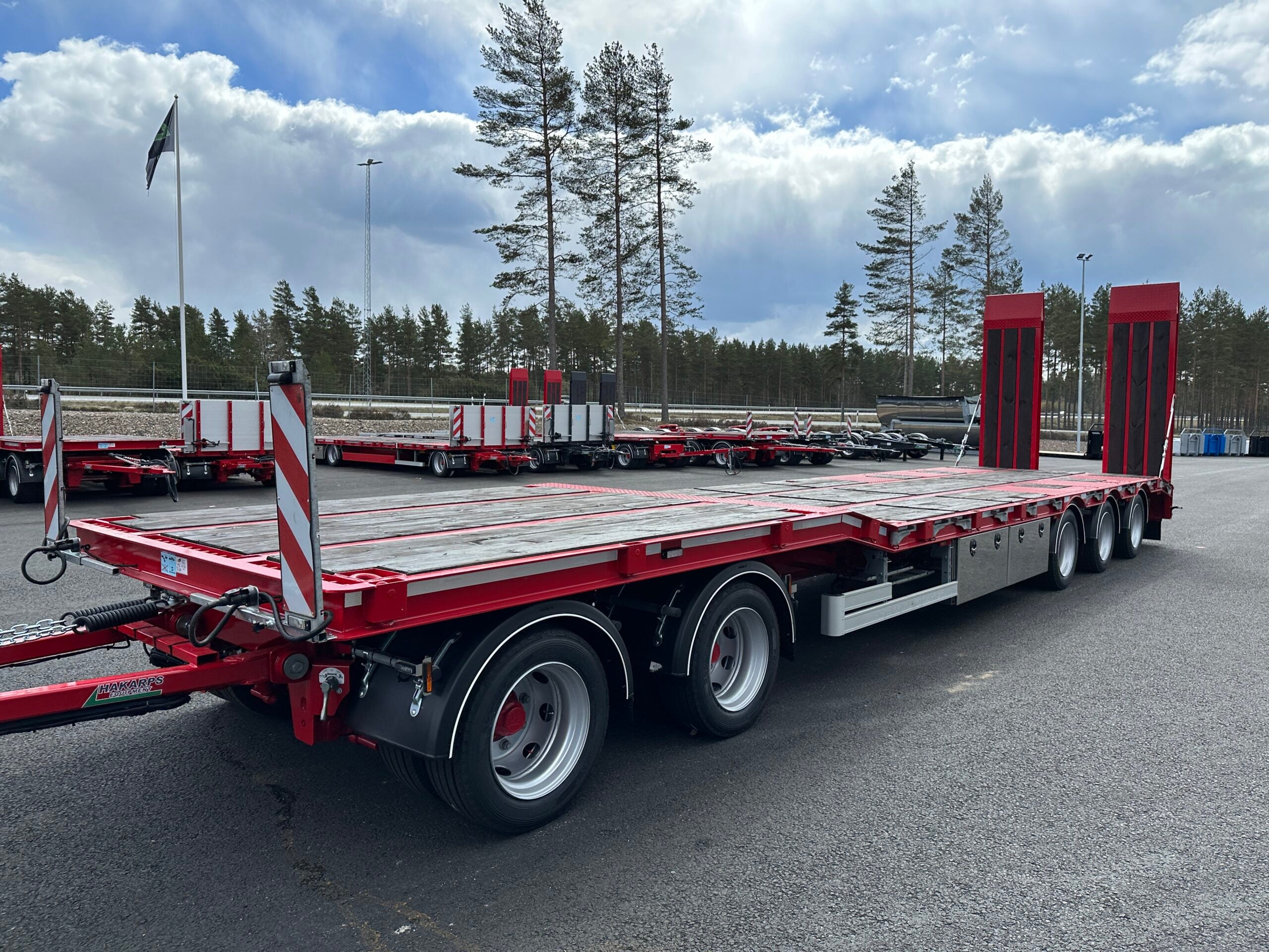 5 axlad 42 tons maskinvagn 2 ramper