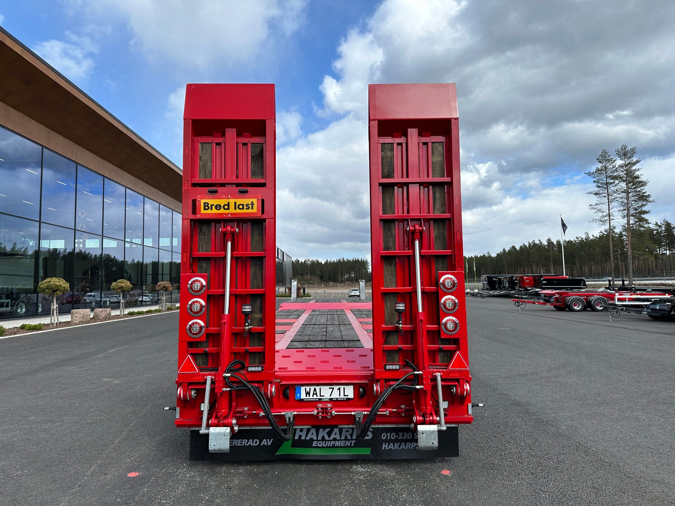 5 axlad 42 tons maskinvagn 2 ramper
