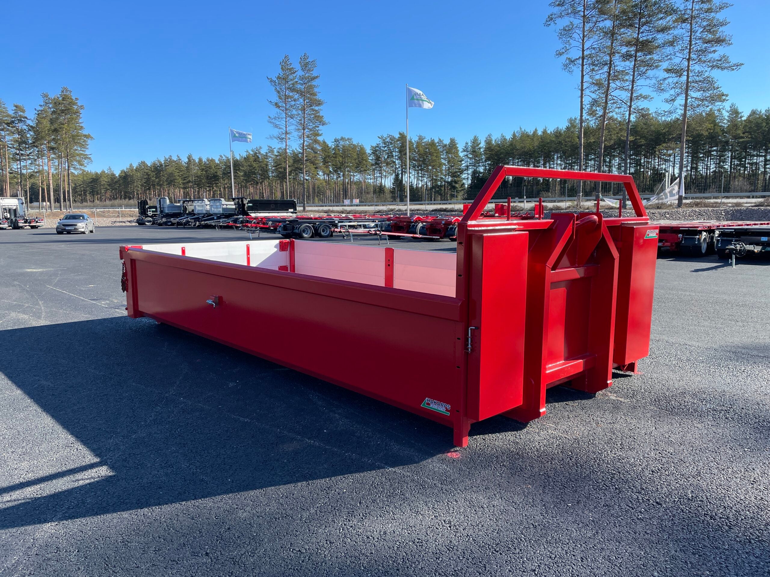 Schaktflak med öppningsbar vänster sida