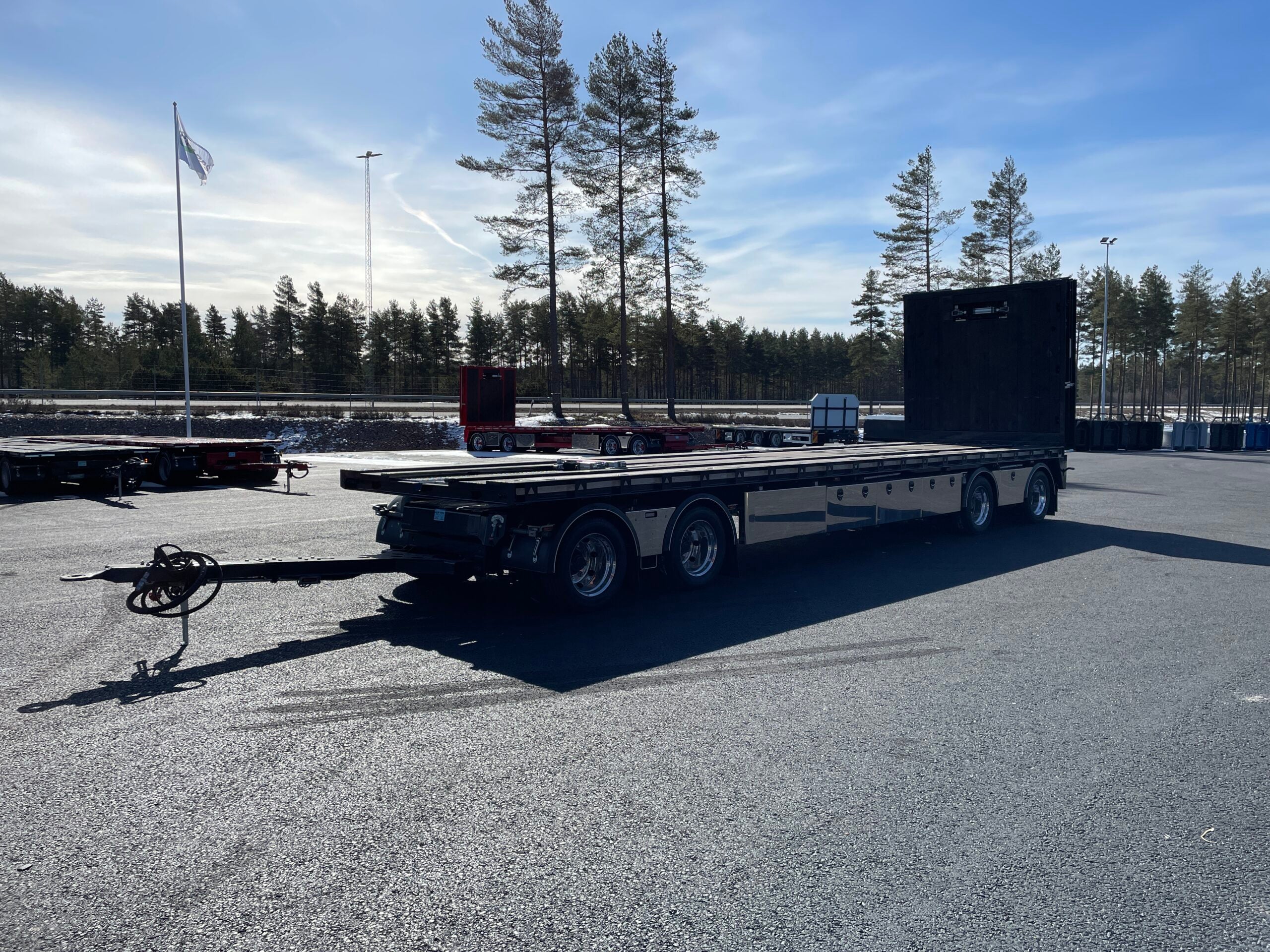 4 axlad 38 tons maskinvagn / lastväxlarvagn kombi med hydraulisk skjutkolv