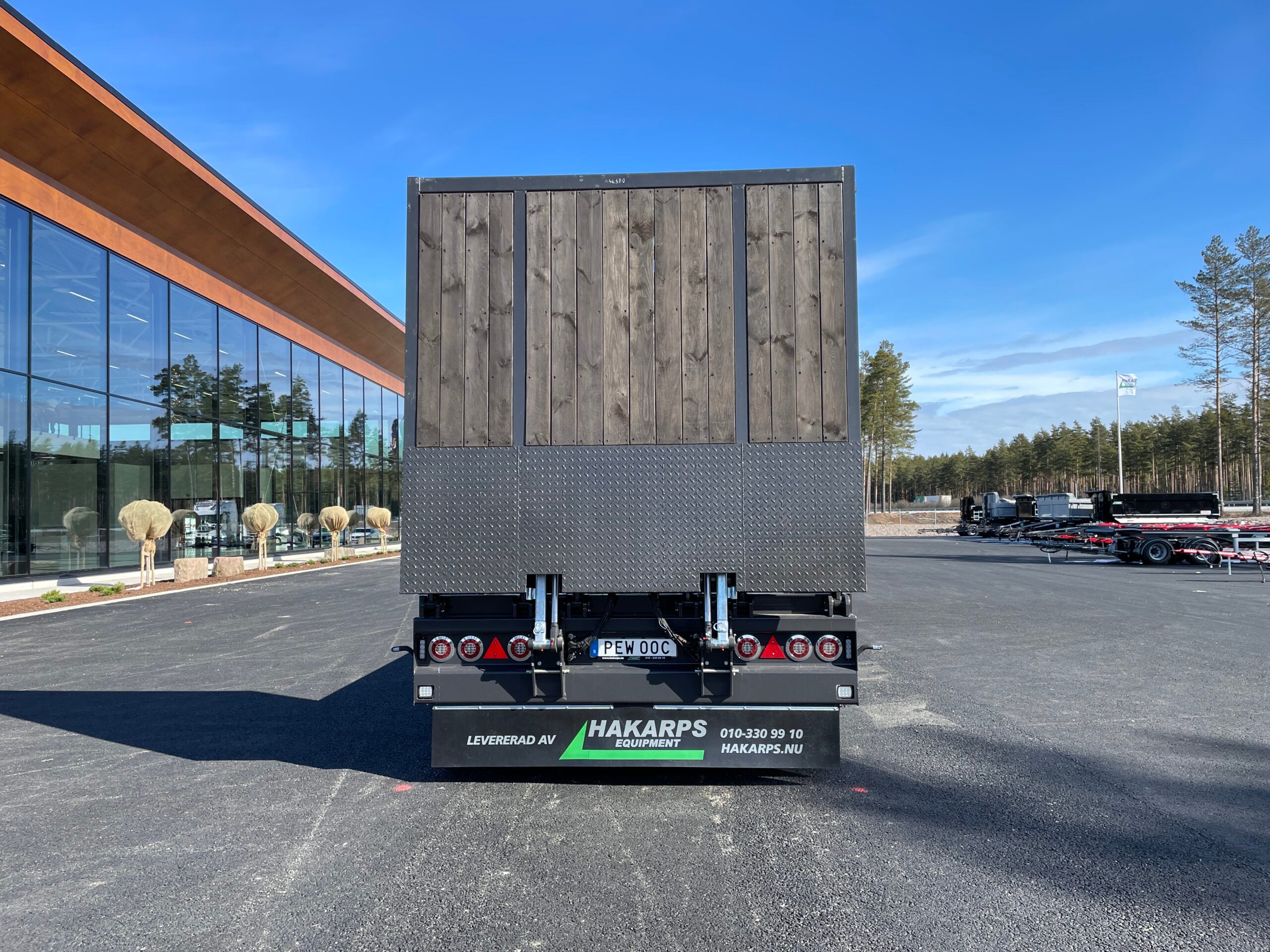 4 axlad 38 tons maskinvagn / lastväxlarvagn kombi med hydraulisk skjutkolv