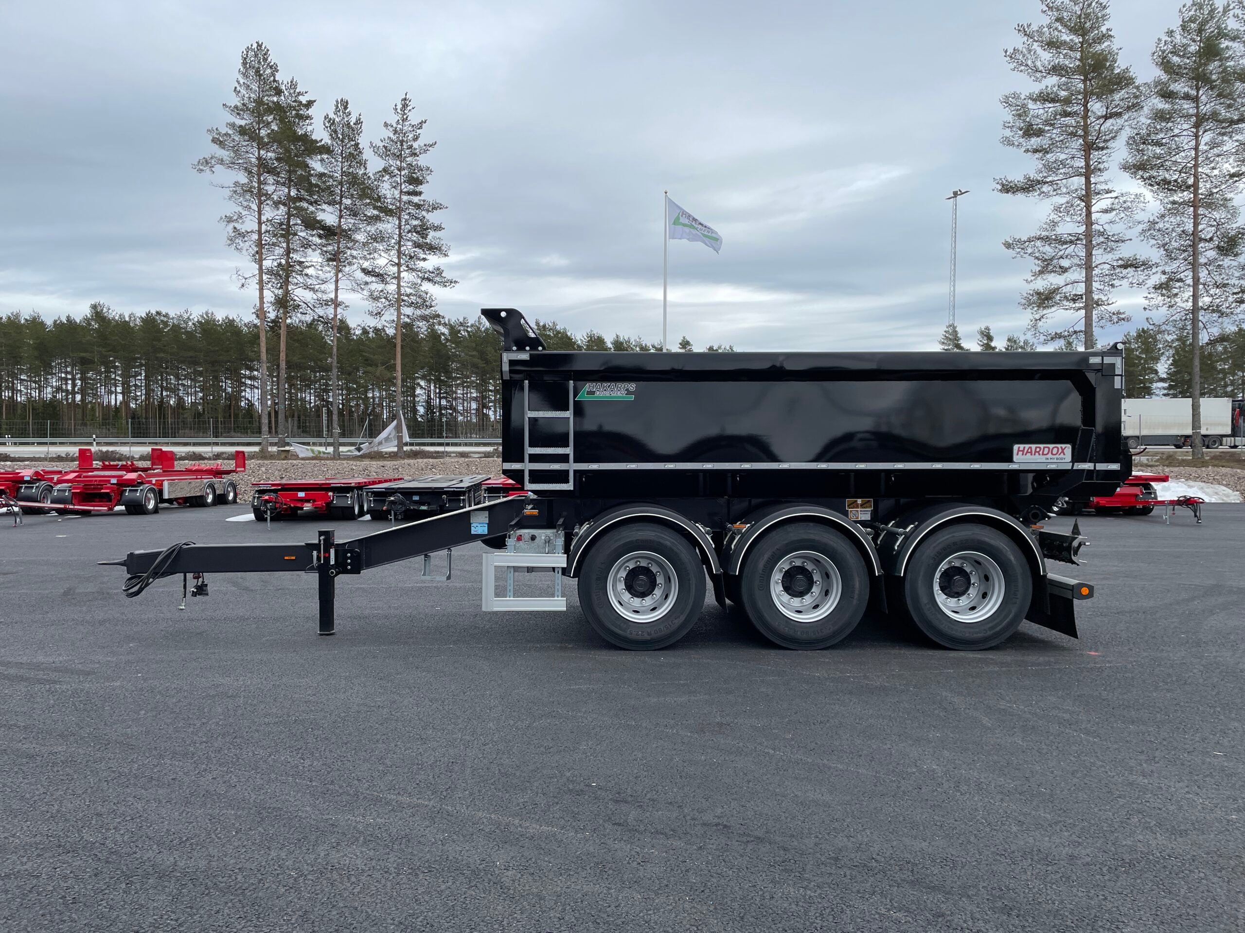 24 tons dumperkärra med dubbelmontage kort stång