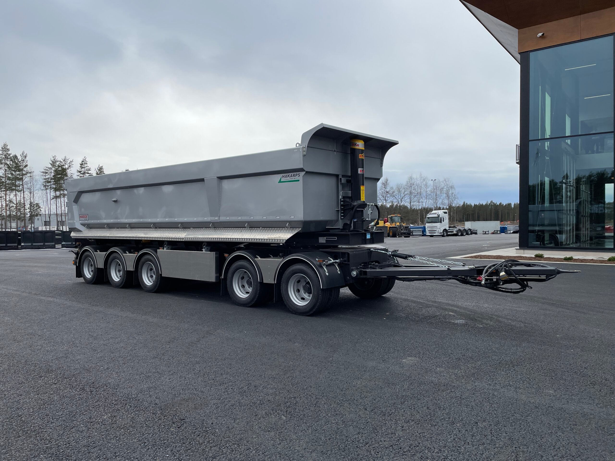 42 tons dumpervagn med låsbar vändkrans + skjutbar boggie