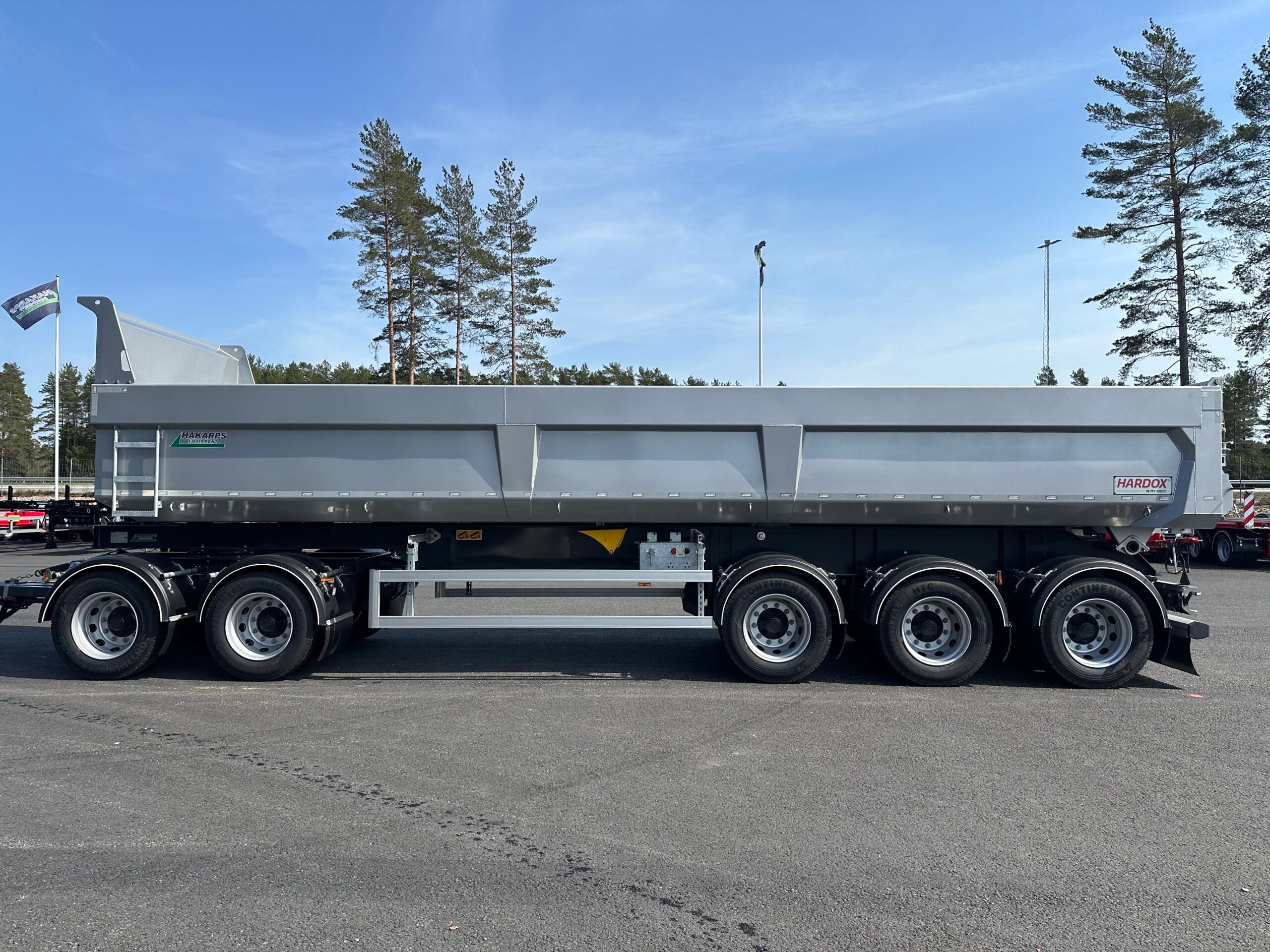 42 tons dumpervagn med skjutbar dragstång