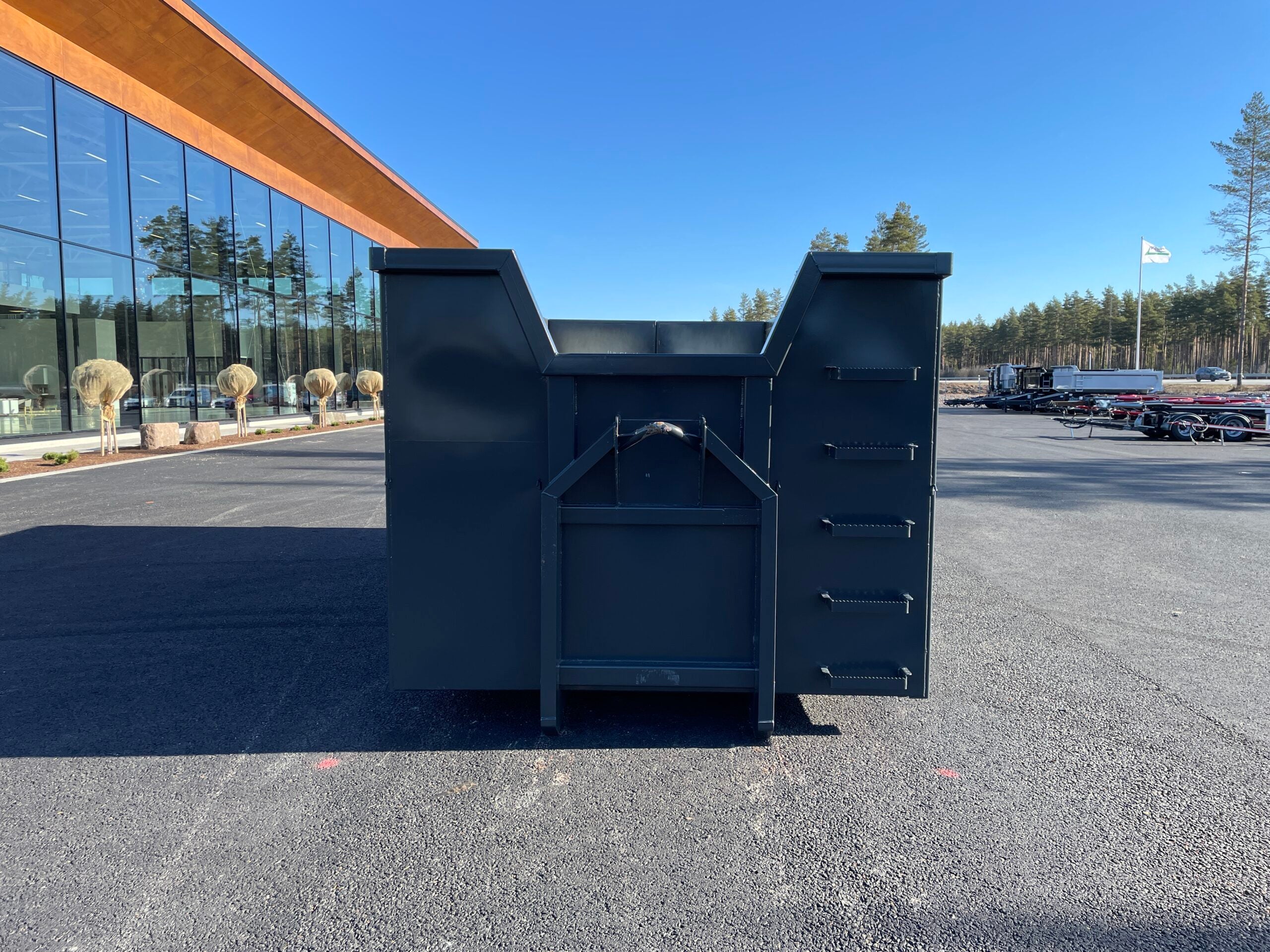 30m3 container med skuren framstam för kran