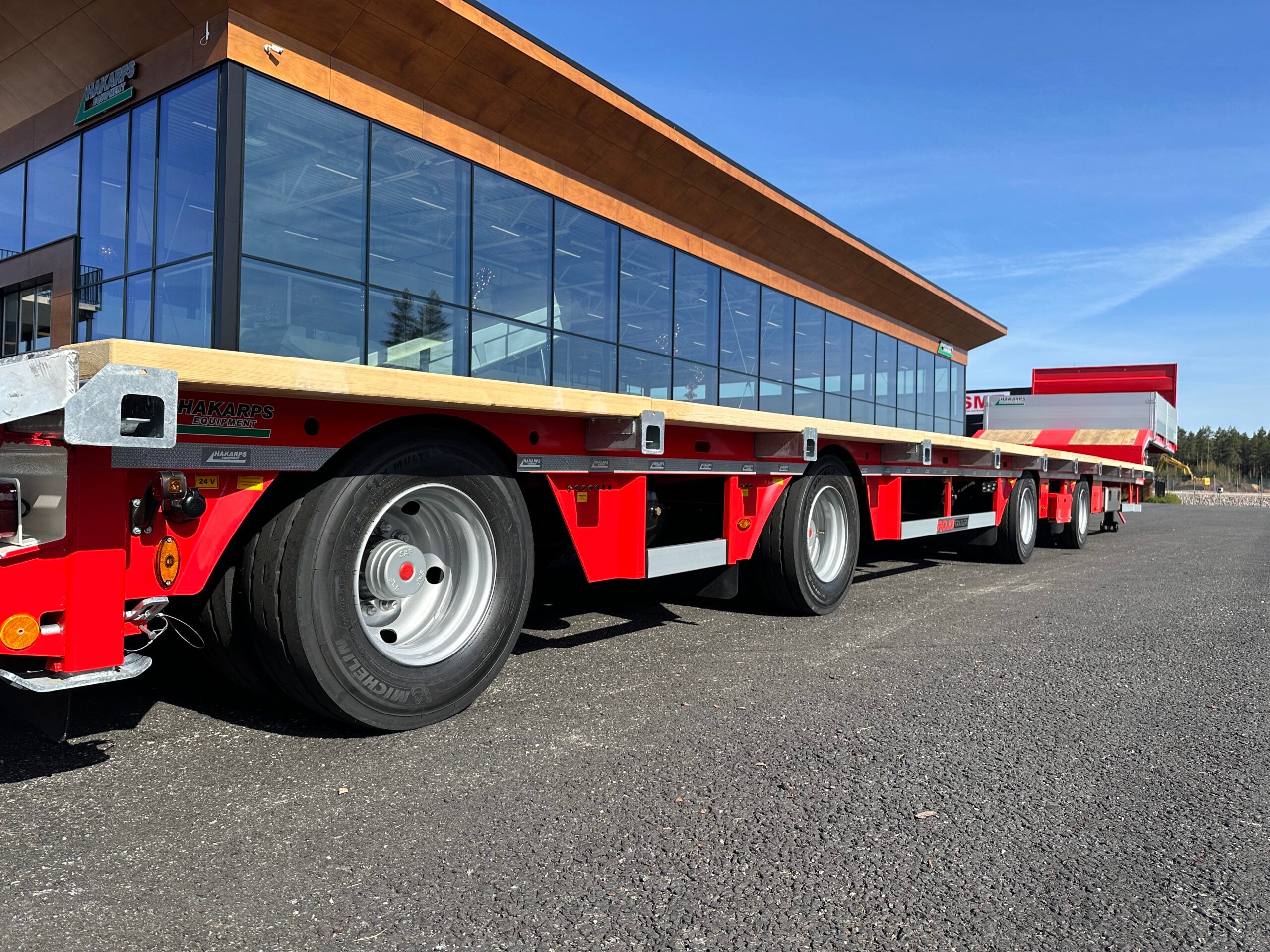 ROJO 4-axlad 18,5m jumbotrailer 9m trombon