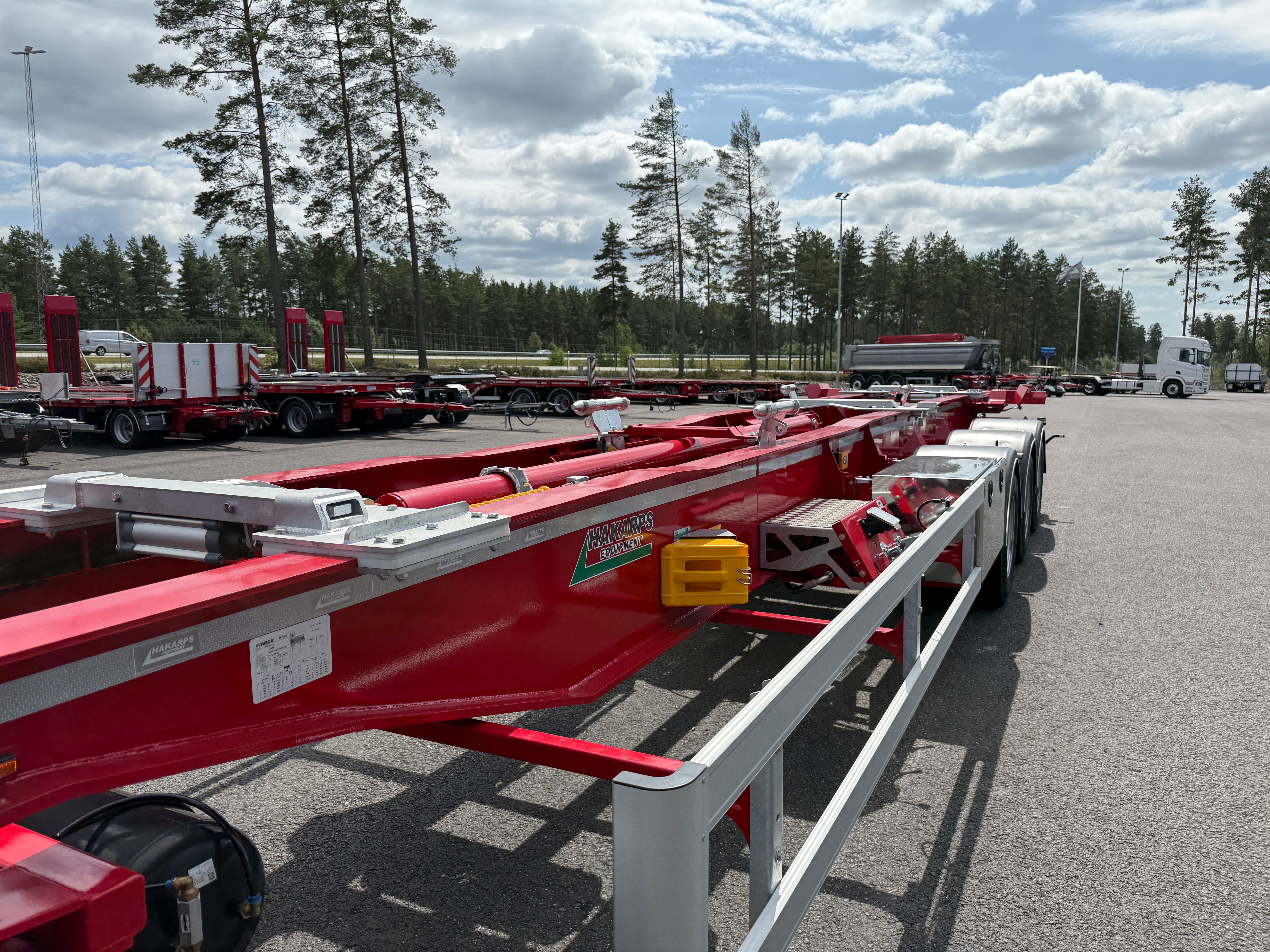 5 axlad 42 tons lastväxlarvagn med hydraulisk skjutkolv