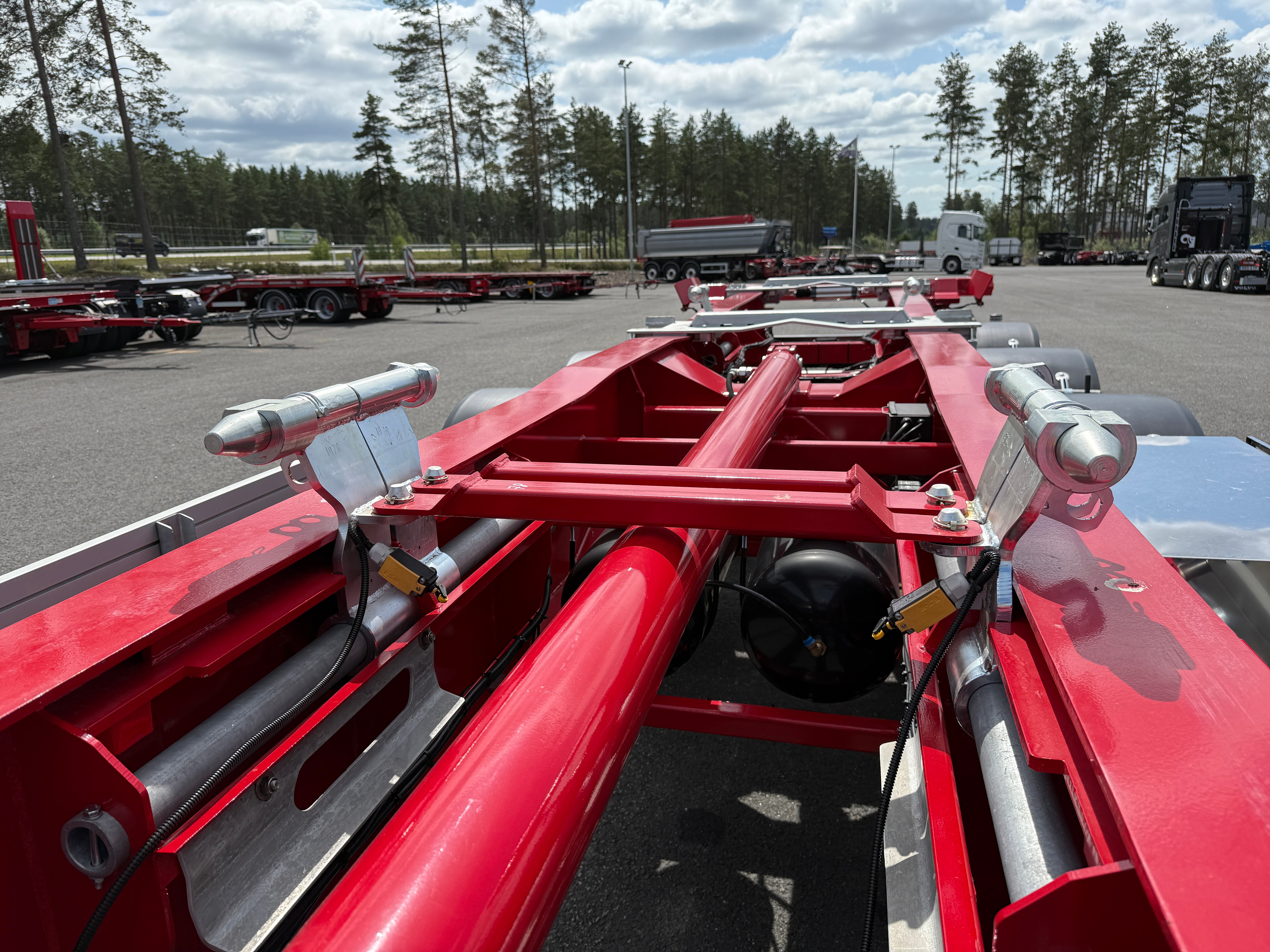 5 axlad 42 tons lastväxlarvagn med hydraulisk skjutkolv