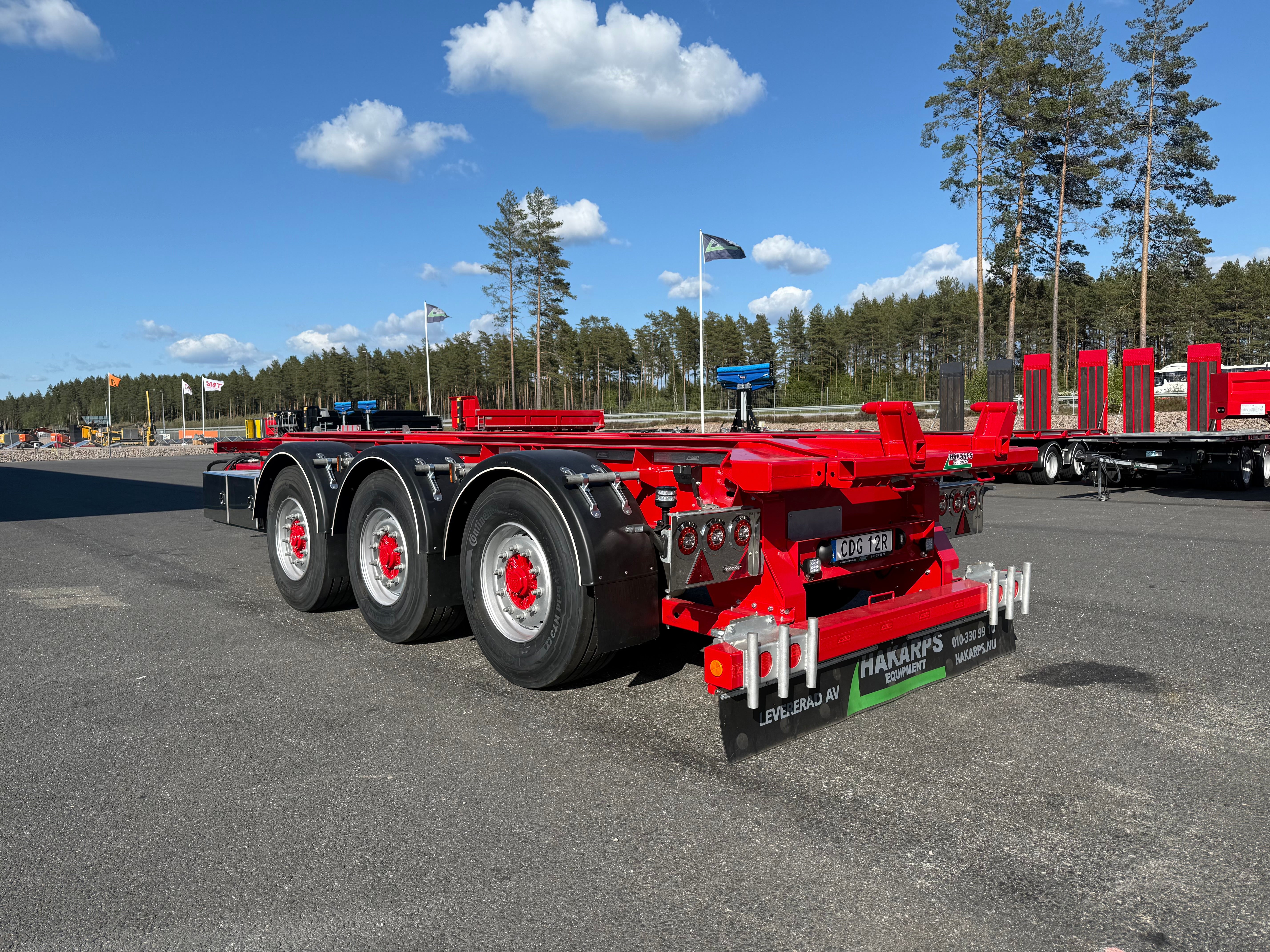 3 axlad 24 tons lastväxlarkärra singelhjul och tipp