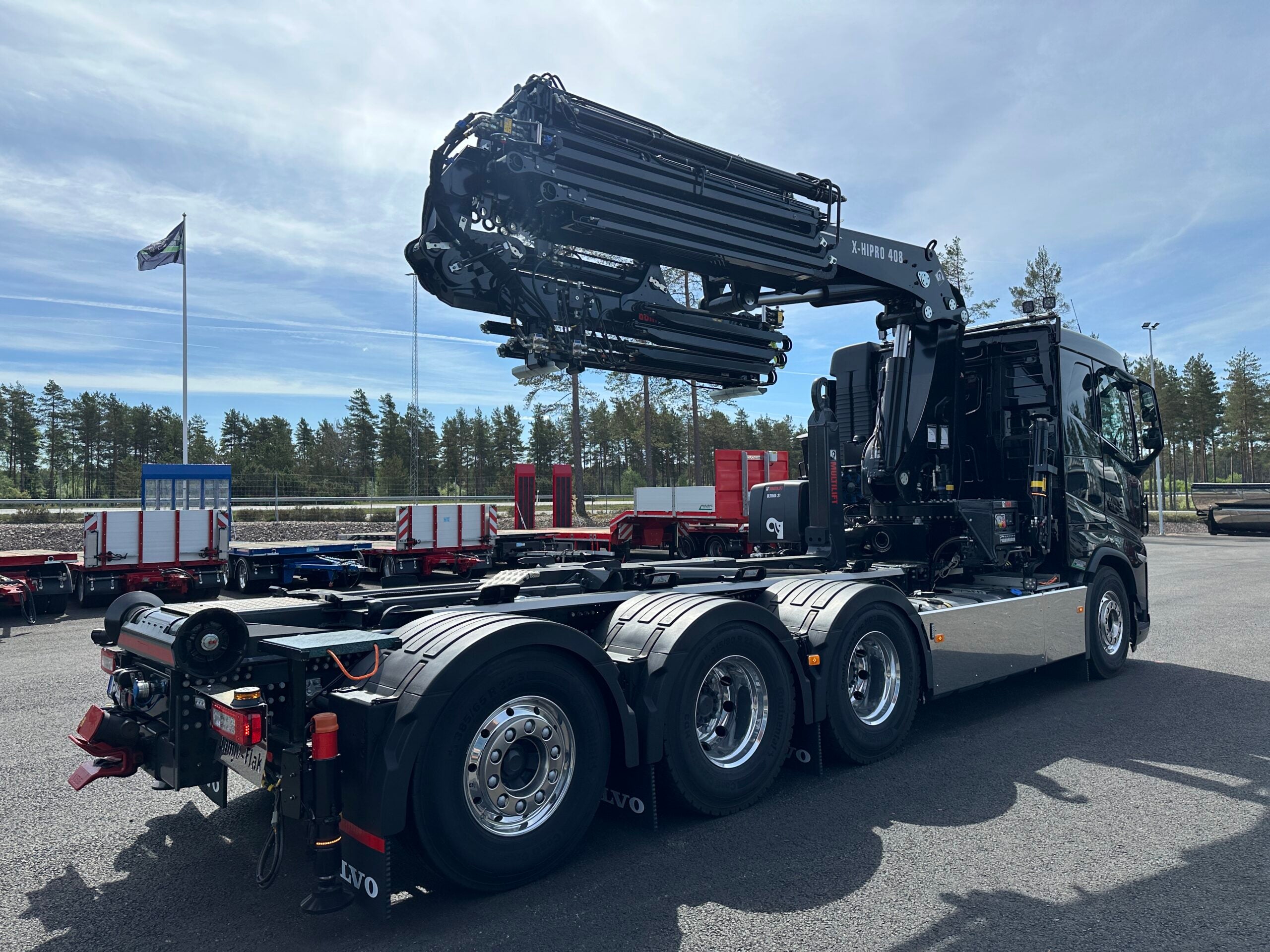 Volvo FH500 Tridem kranväxlare Hiab 408 E6 med jibb