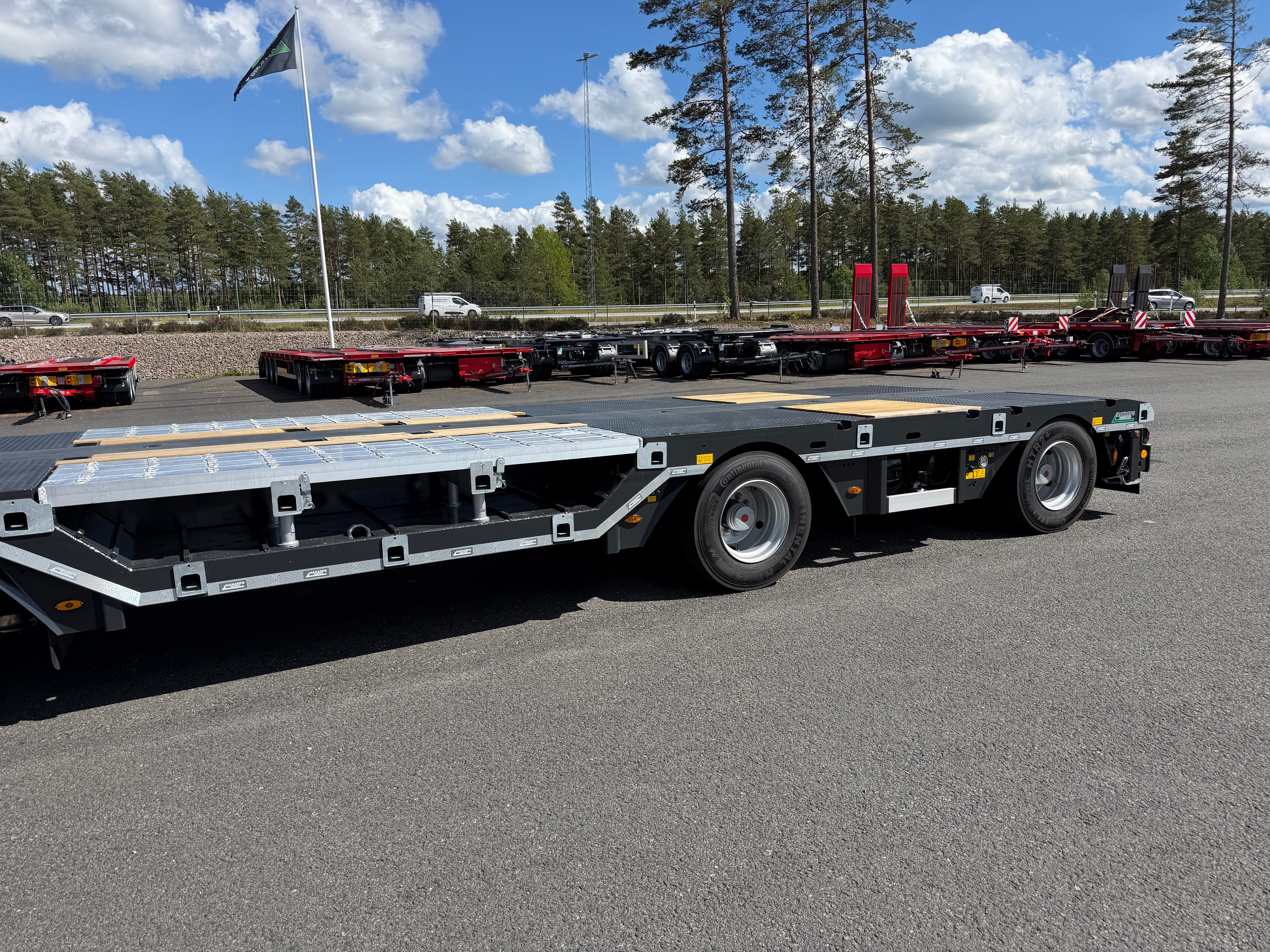 4 axlad ROJO 18,5m jumbotrailer med hjulfickor 38 tons skattevikt