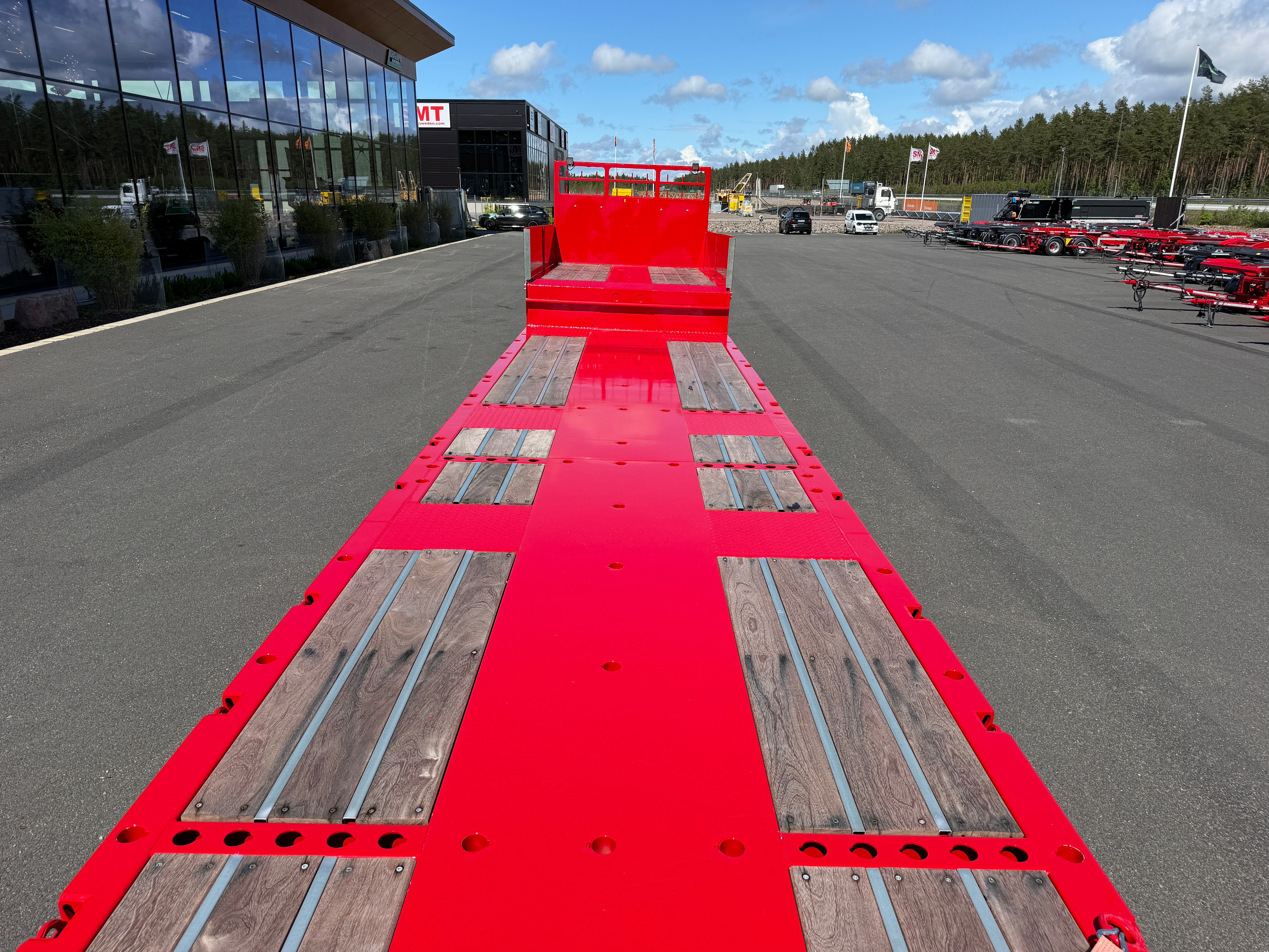 Langendorf 4 axlad 18,4m jumbotrailer med VSE styrning