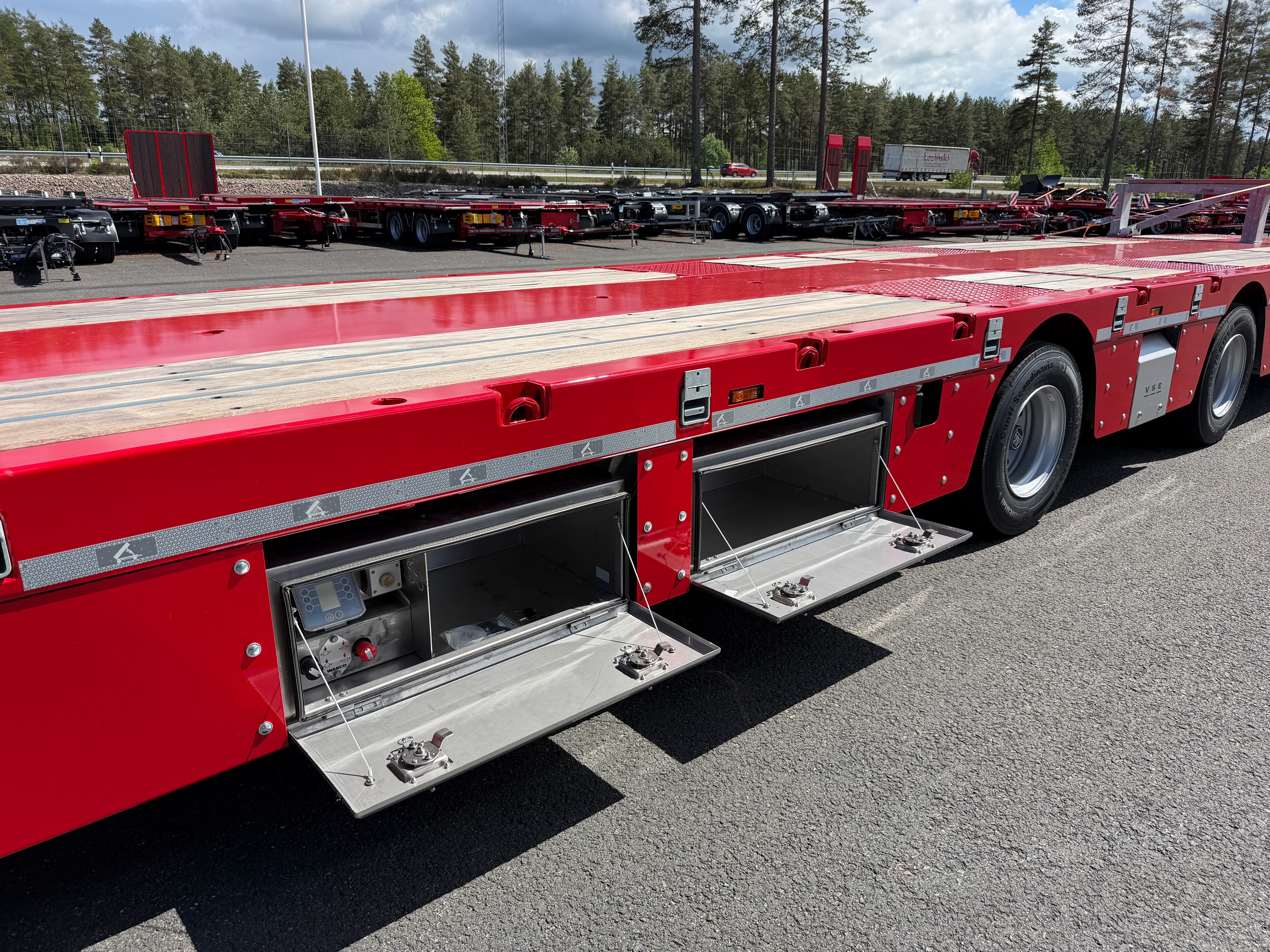 Langendorf 4 axlad 18,4m jumbotrailer med VSE styrning