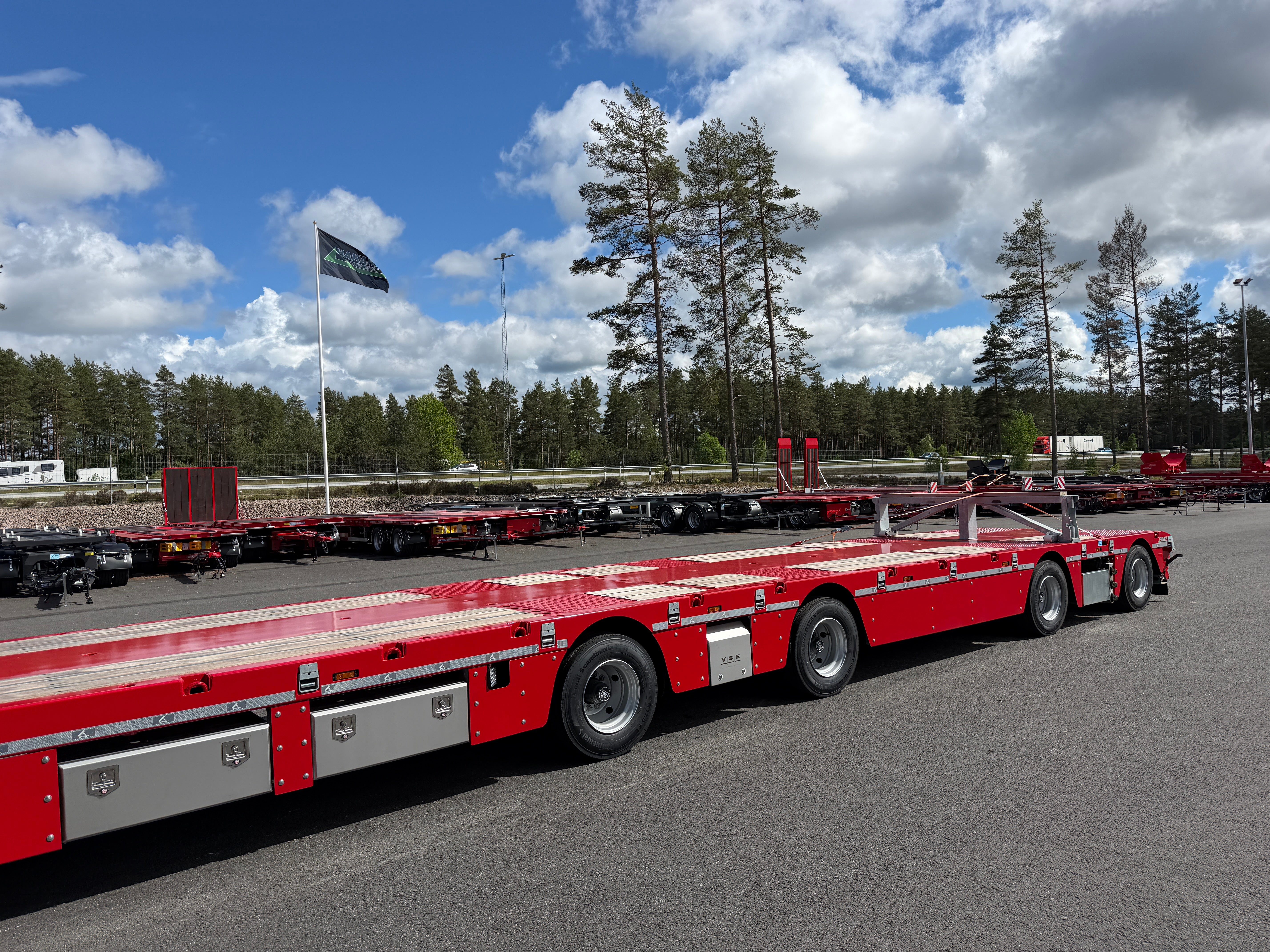 Langendorf 4 axlad 18,4m jumbotrailer med VSE styrning
