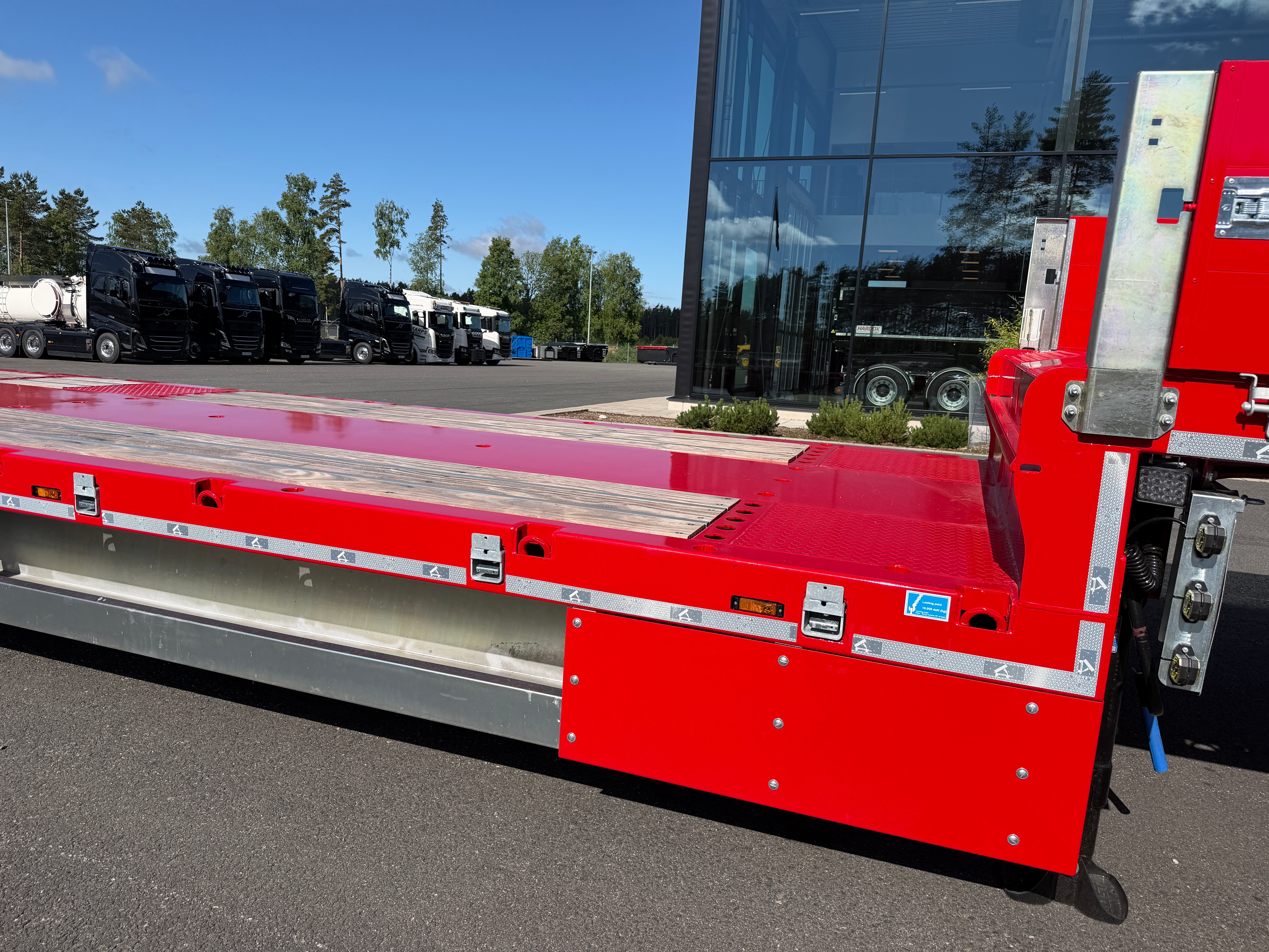 Langendorf 4 axlad 18,4m jumbotrailer med VSE styrning