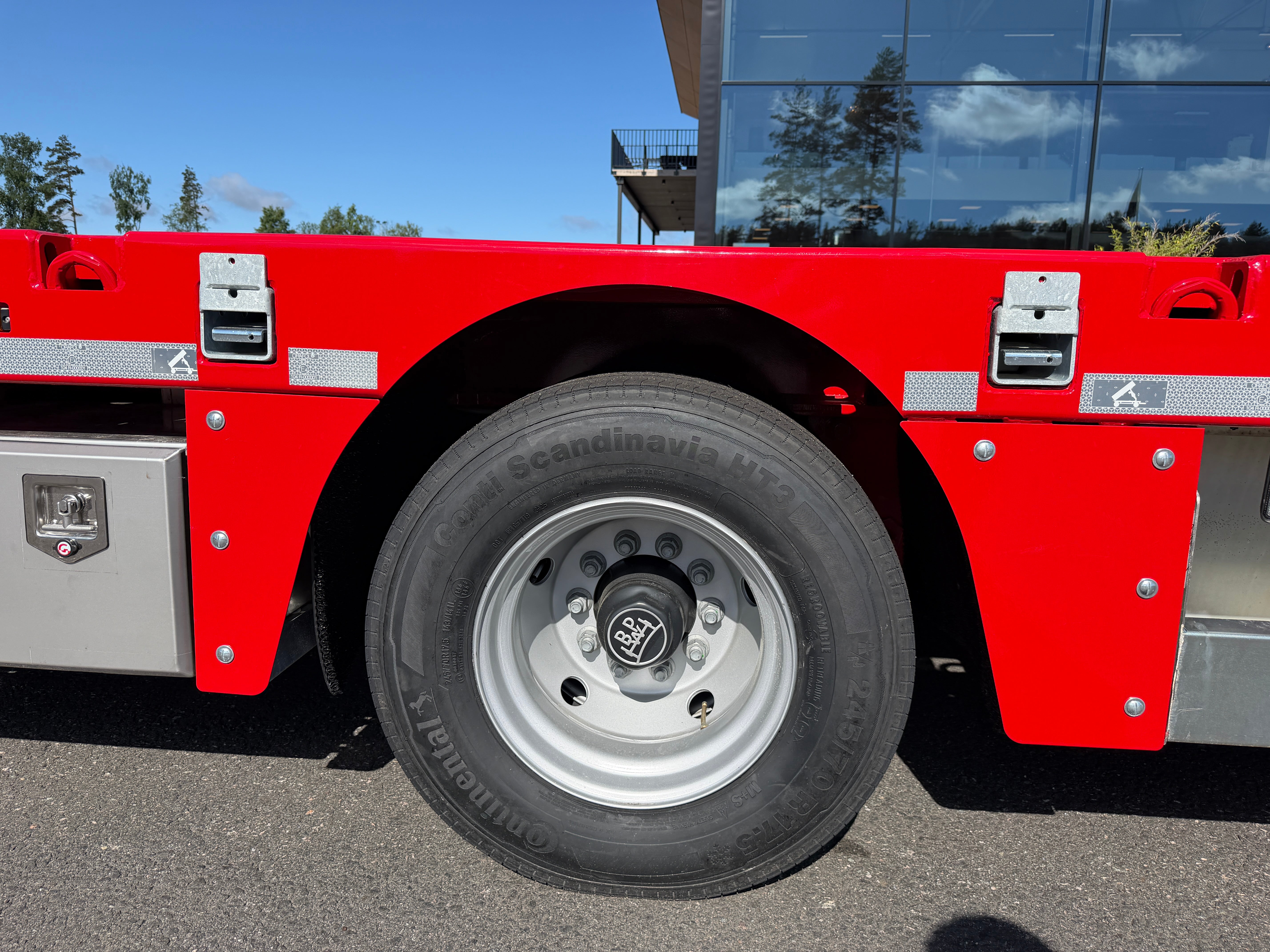 Langendorf 4 axlad 18,4m jumbotrailer med VSE styrning