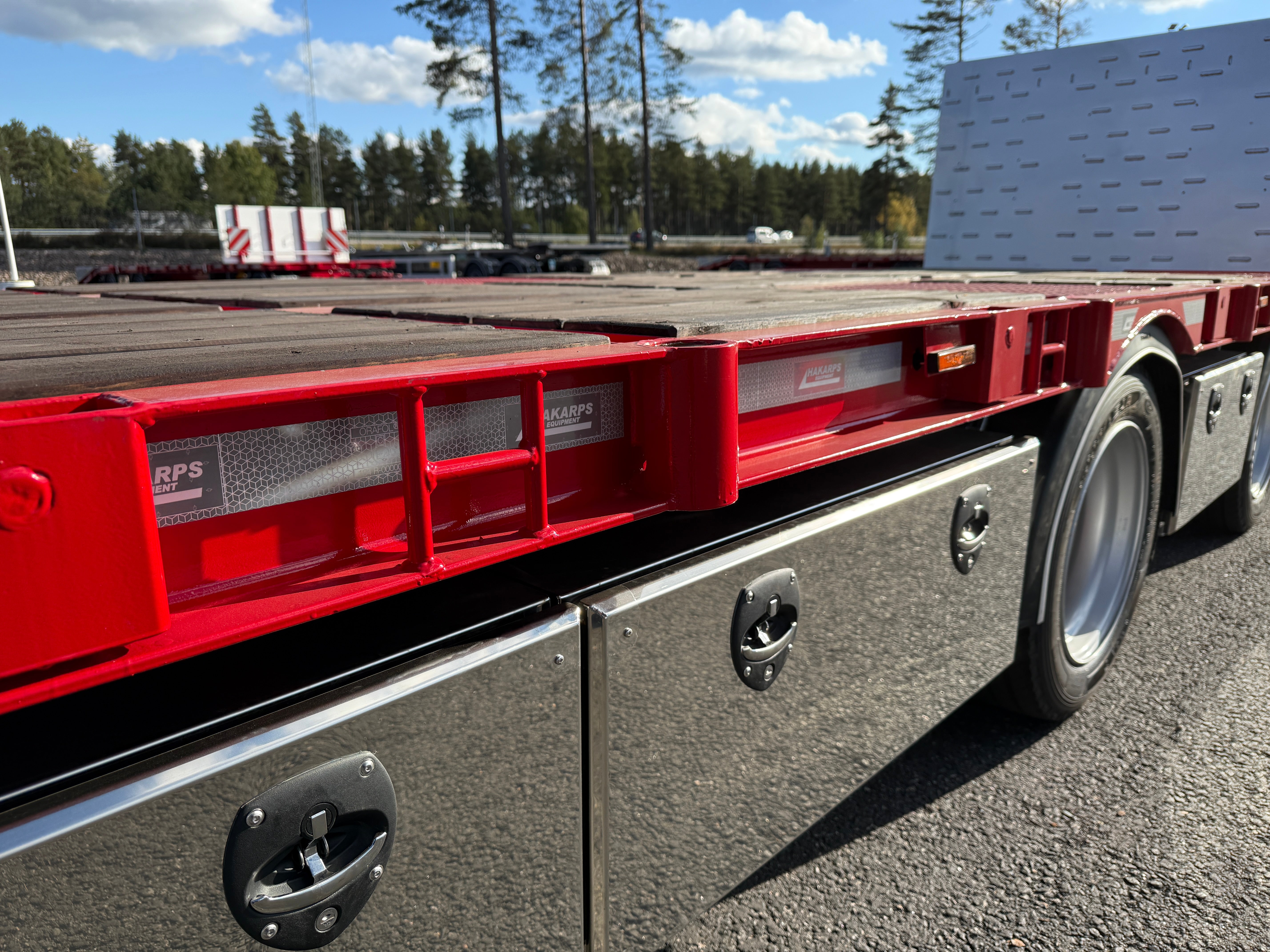 4 axlad 38 tons bodvagn 910mm hög, 10.500mm flakyta