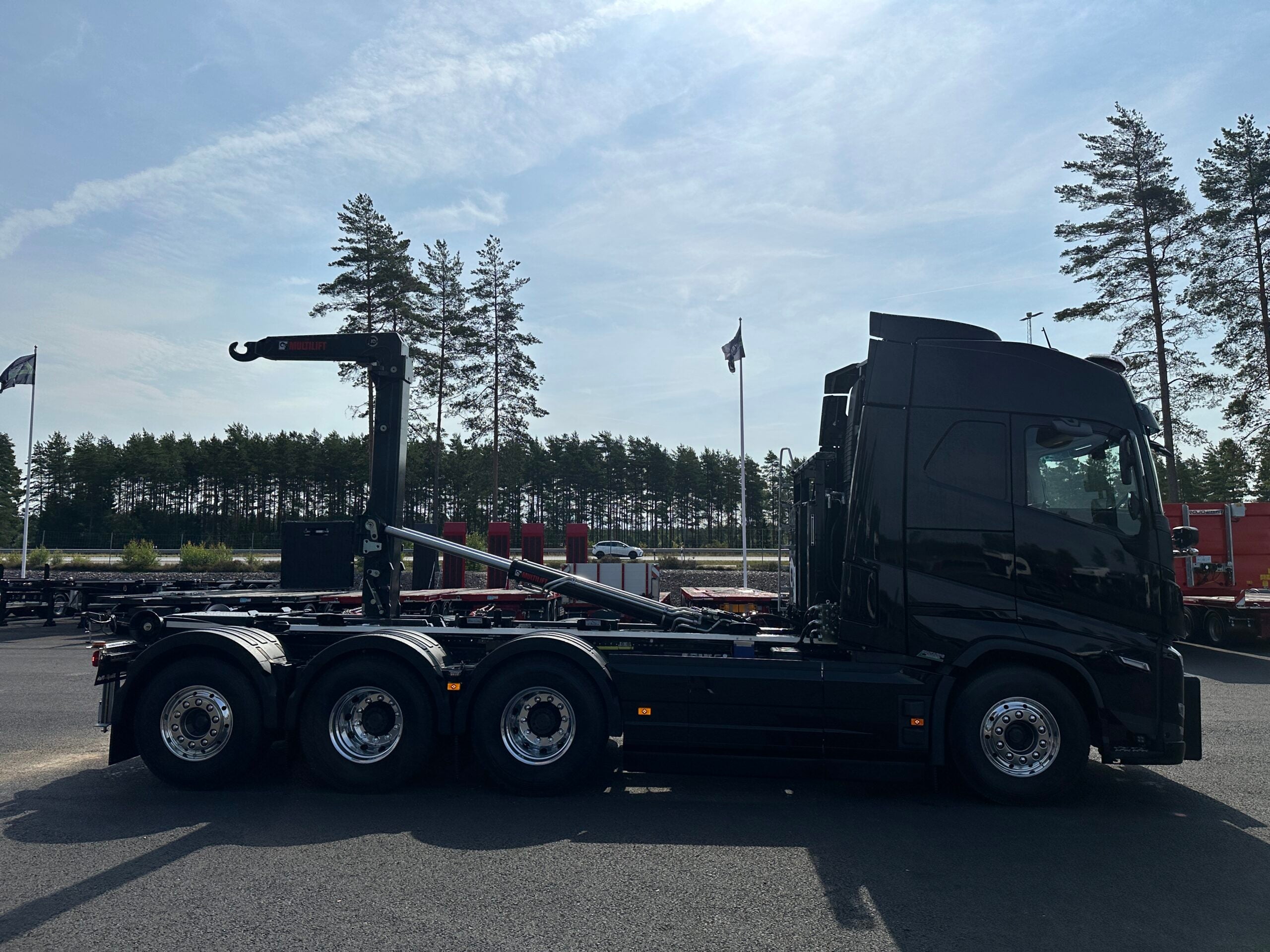 Volvo FH540 Tridem lastväxlare fullt plogutrustad