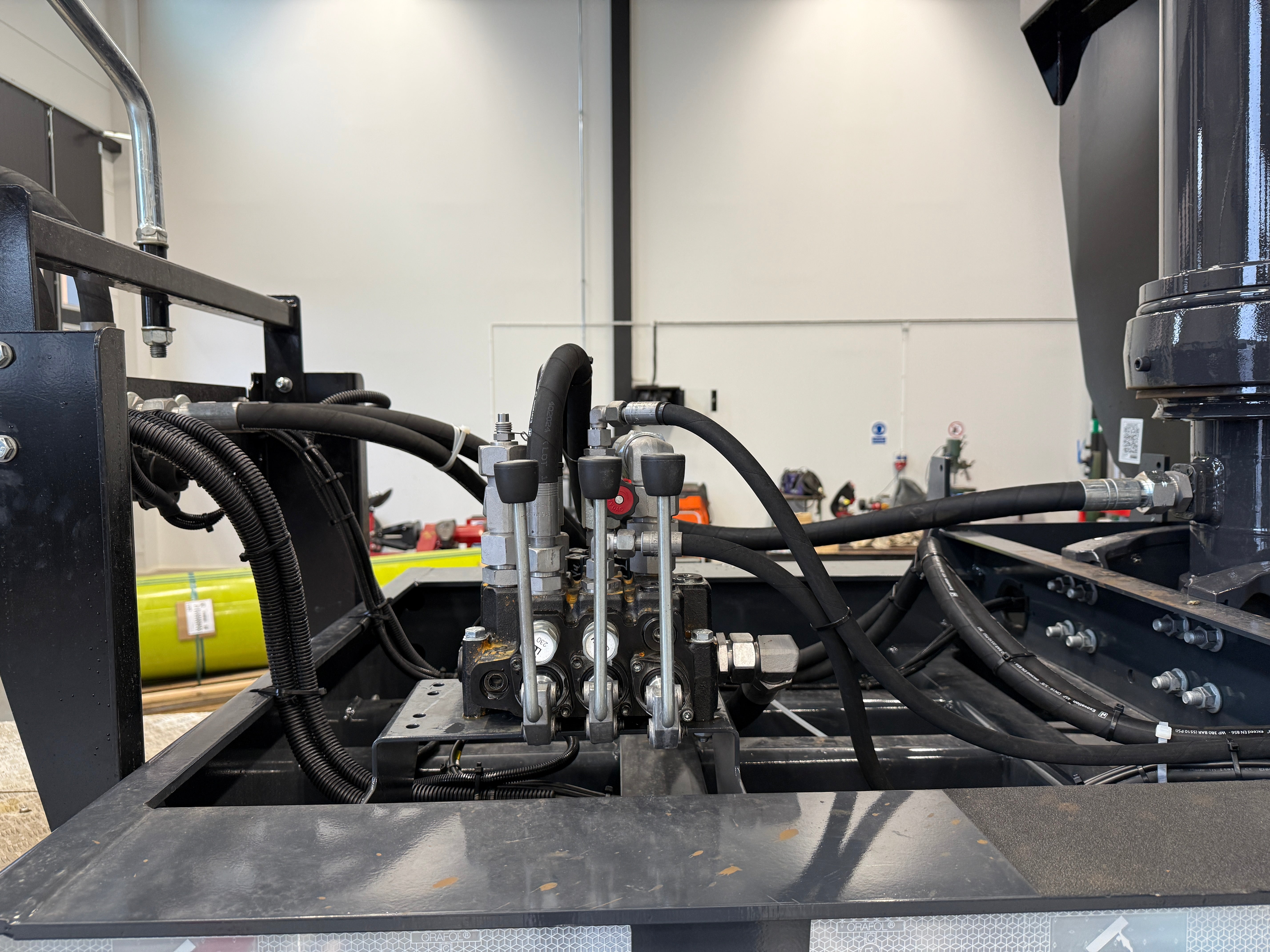 3 axlad LANGENDORF - Tipptrailer med skjutbar trippel