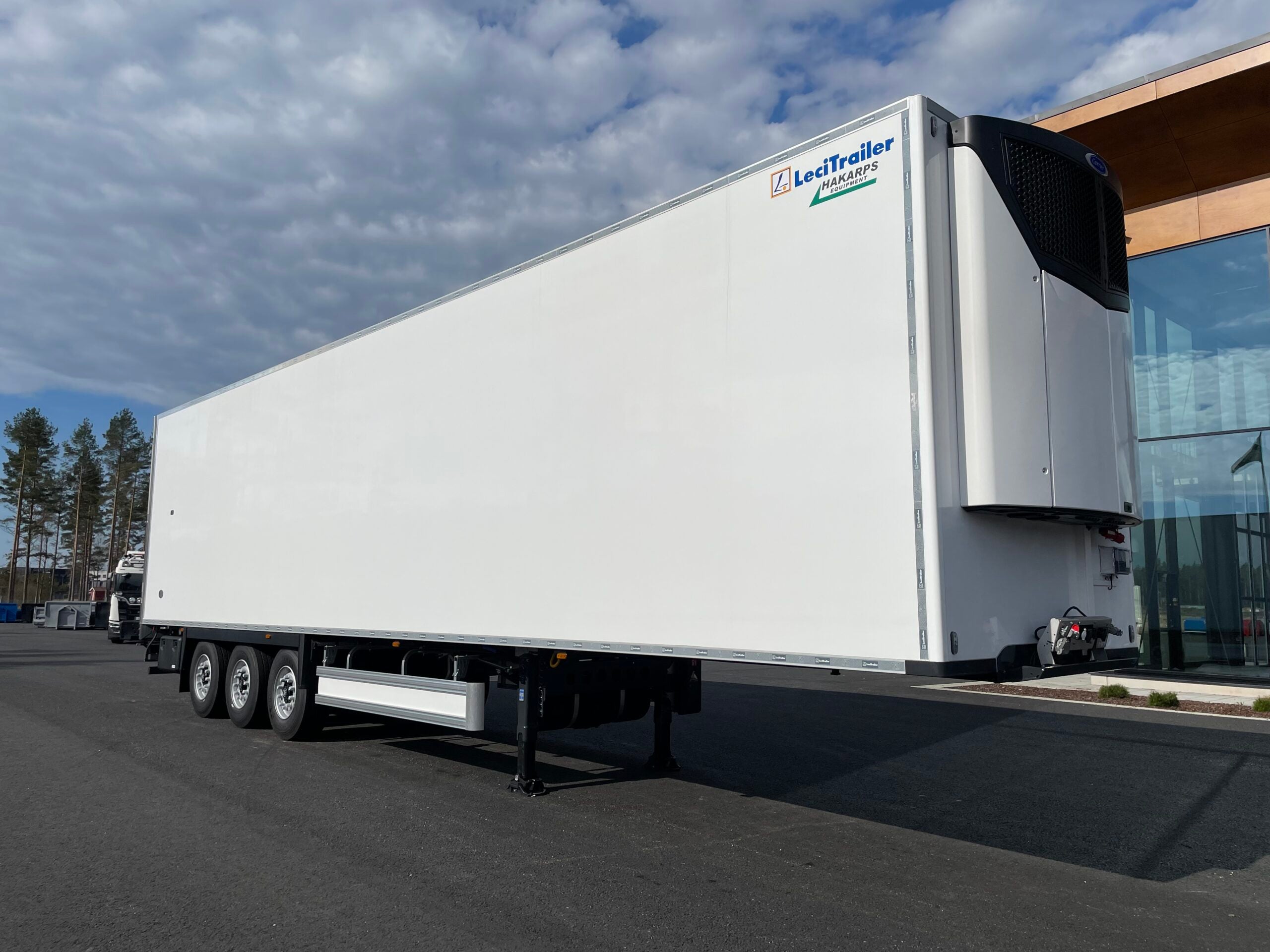 LECI Trailer - Frystrailer inrikes dubbla lastplan