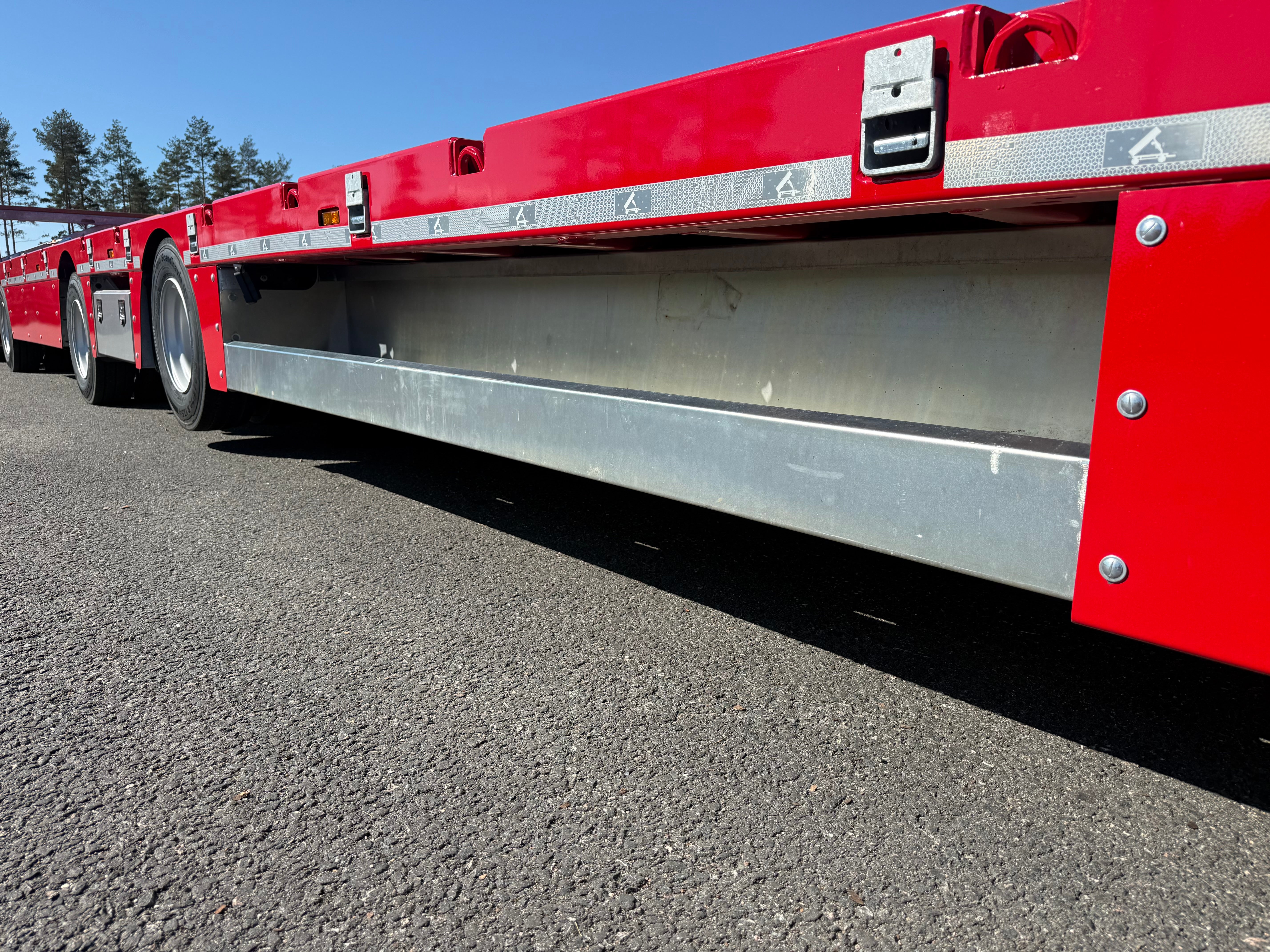 Langendorf 4 axlad 18,4m jumbotrailer med VSE styrning