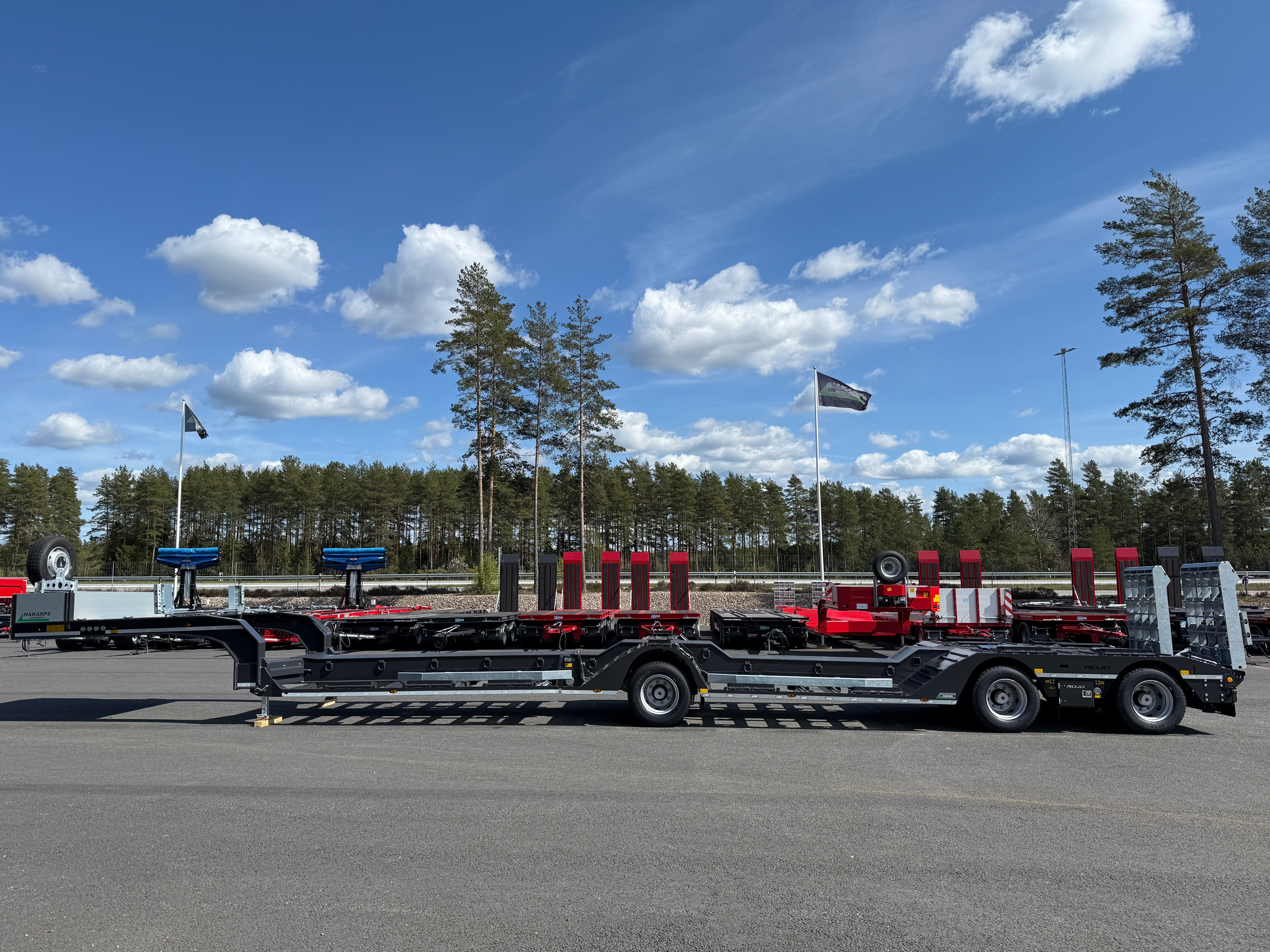 3 axlad ROJO skogsmaskinstrailer