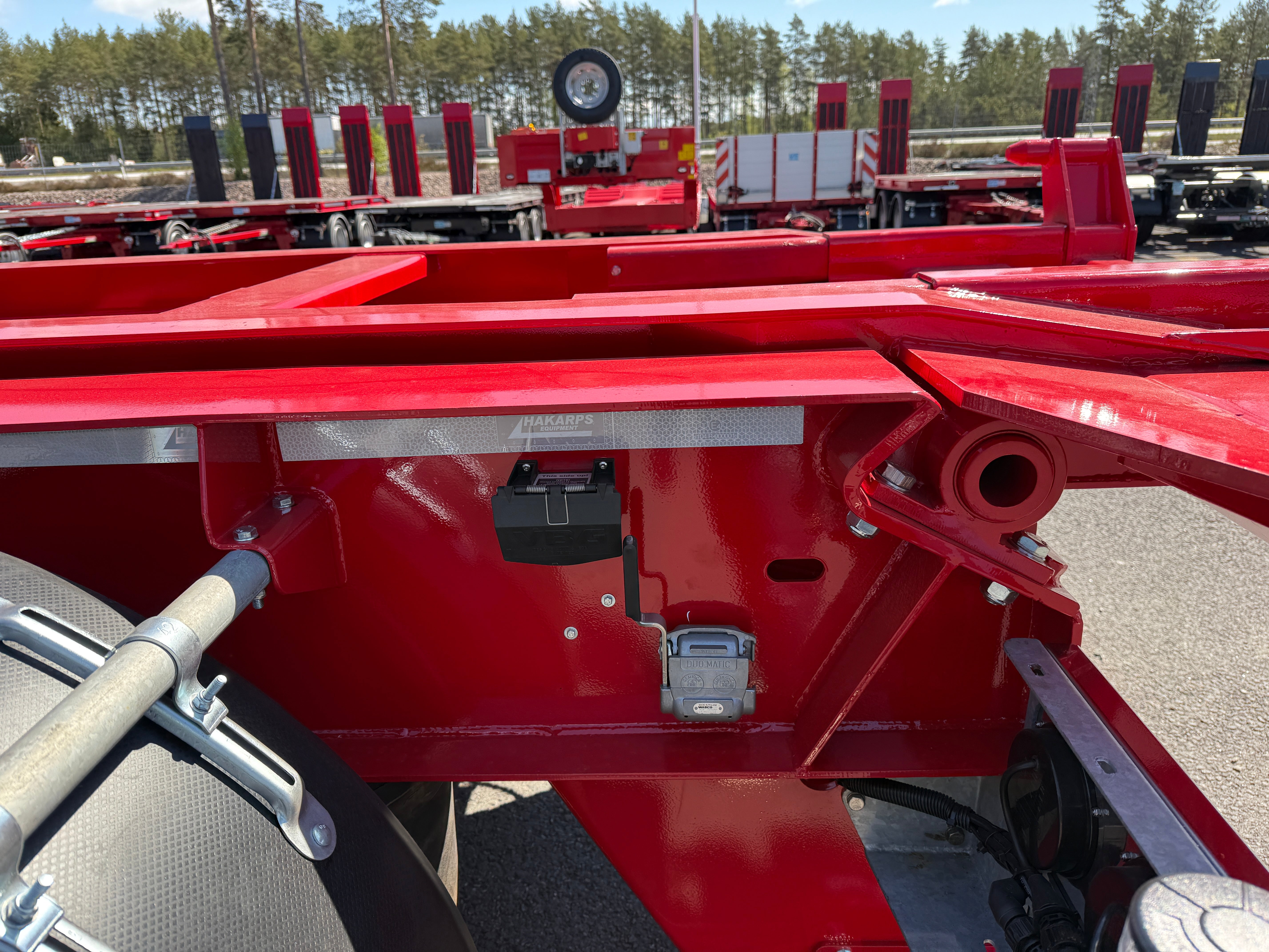 3 axlad 24 tons lastväxlarkärra singelhjul och tipp