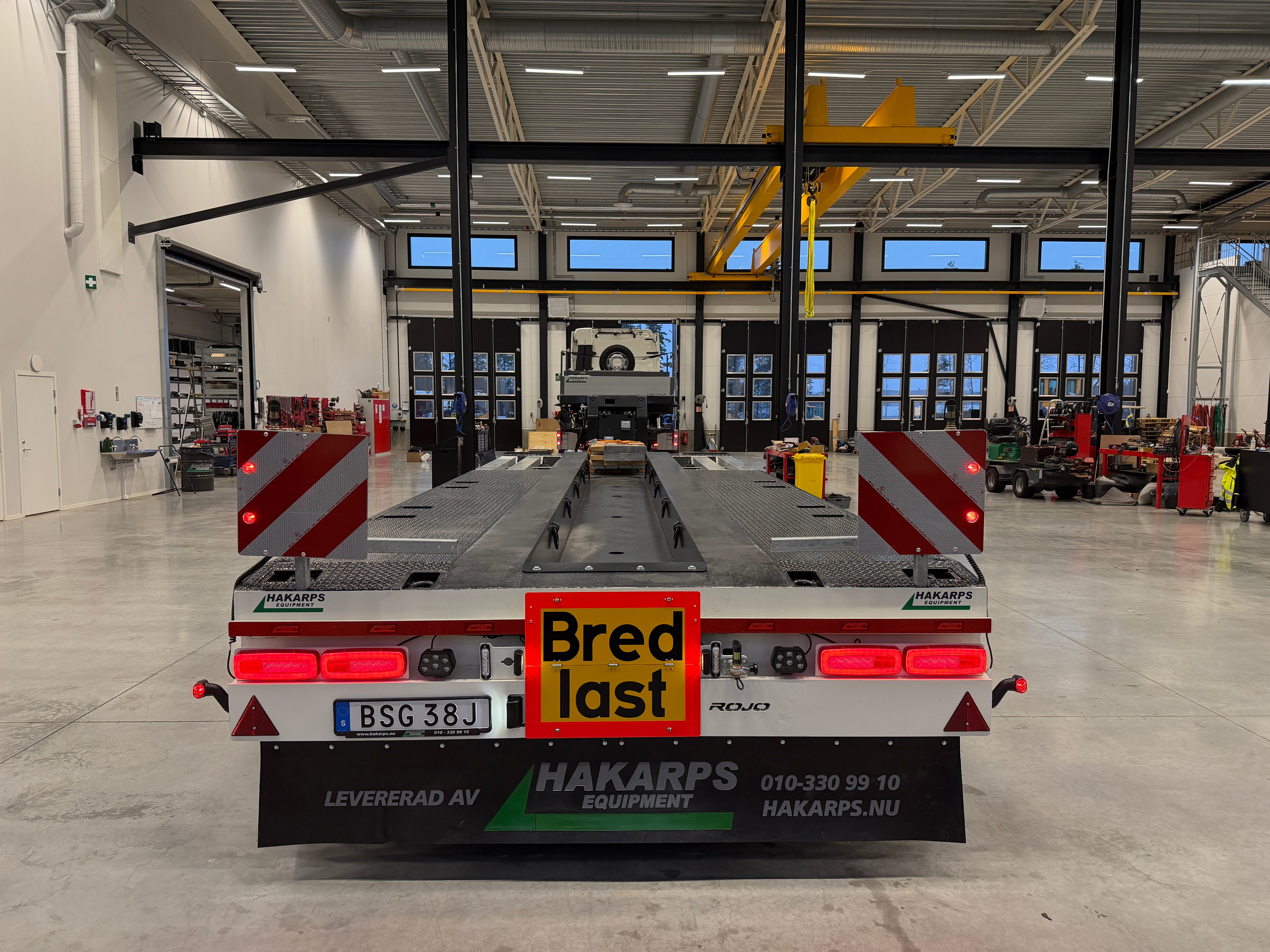 4 axlad ROJO maskintrailer avbröstningsbar svanhals med trumbon
