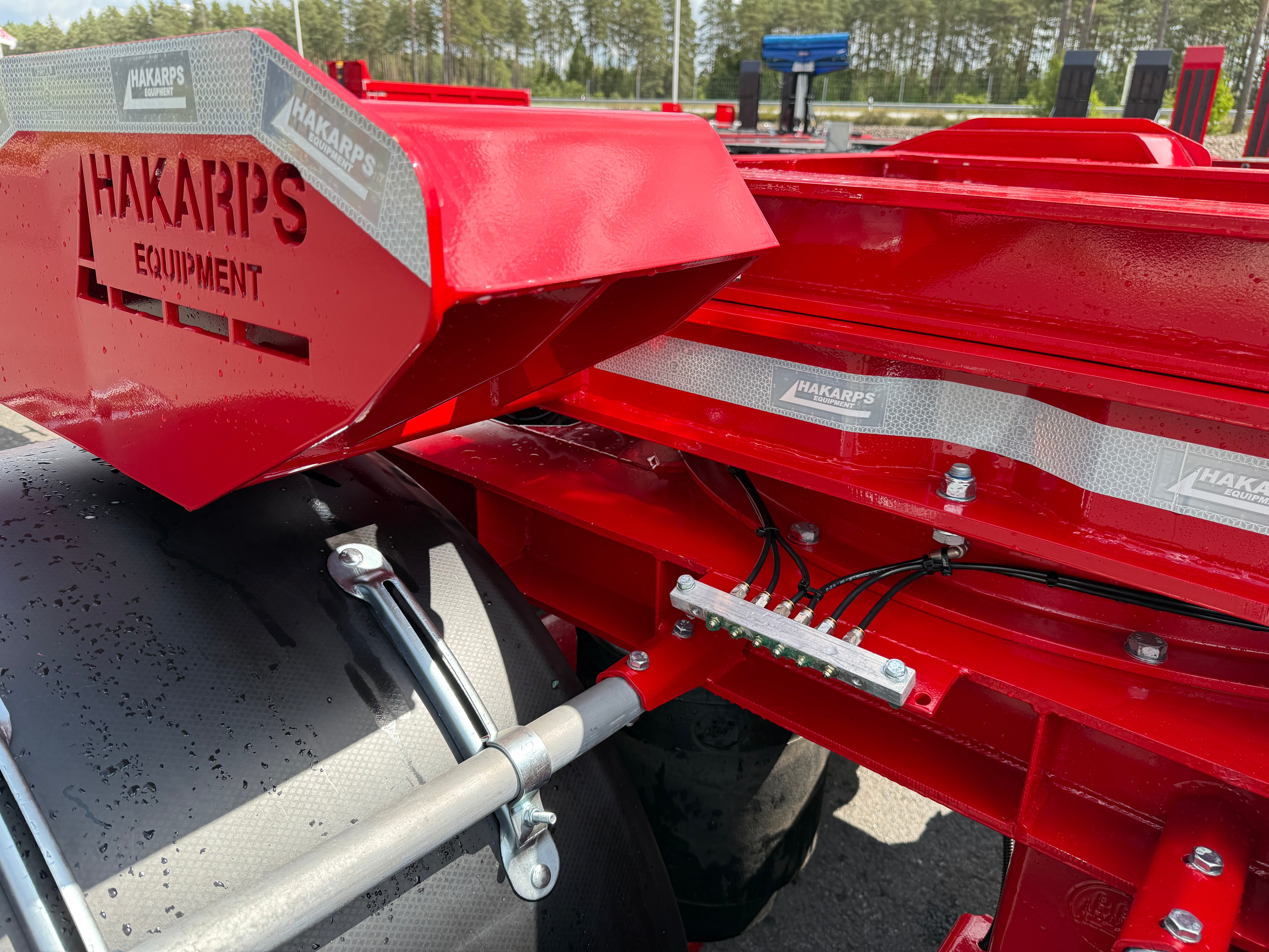 38 tons lastväxlarvagn med tipp, skjutbar boggie och flak