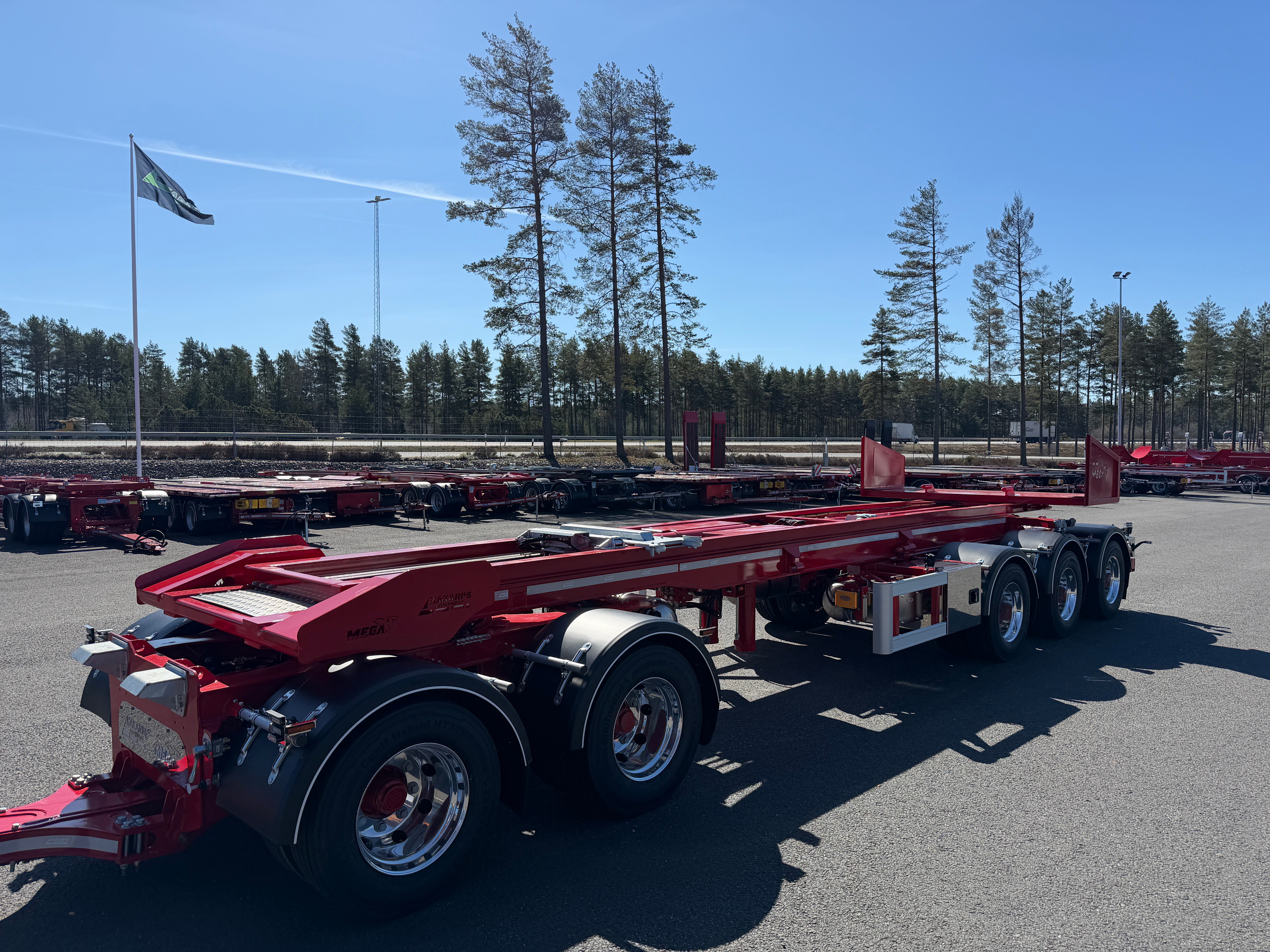 5 axlad 42 tons lastväxlarvagn med tipp, skjutbar boggie och flak