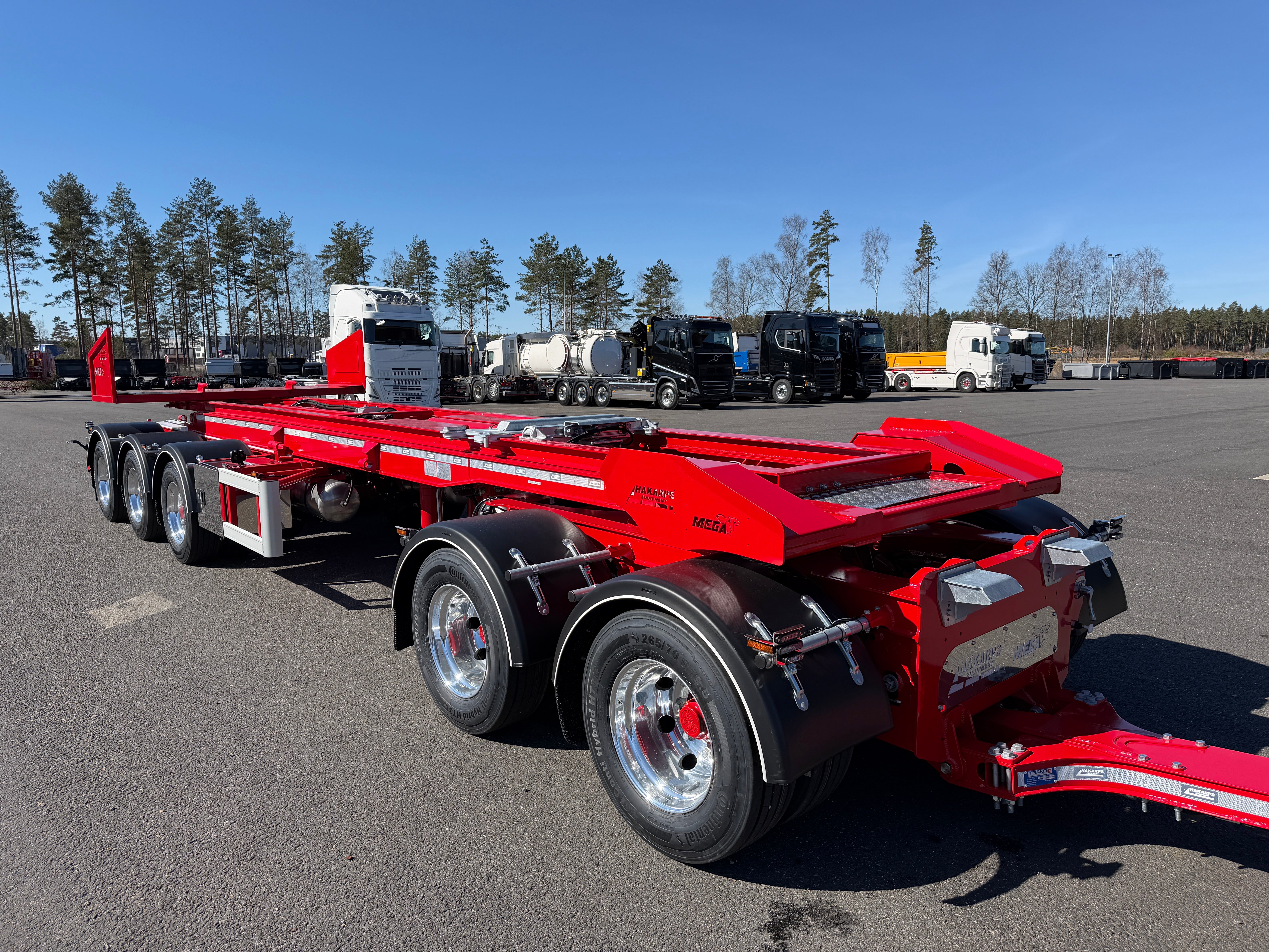 5 axlad 42 tons lastväxlarvagn med tipp, skjutbar boggie och flak