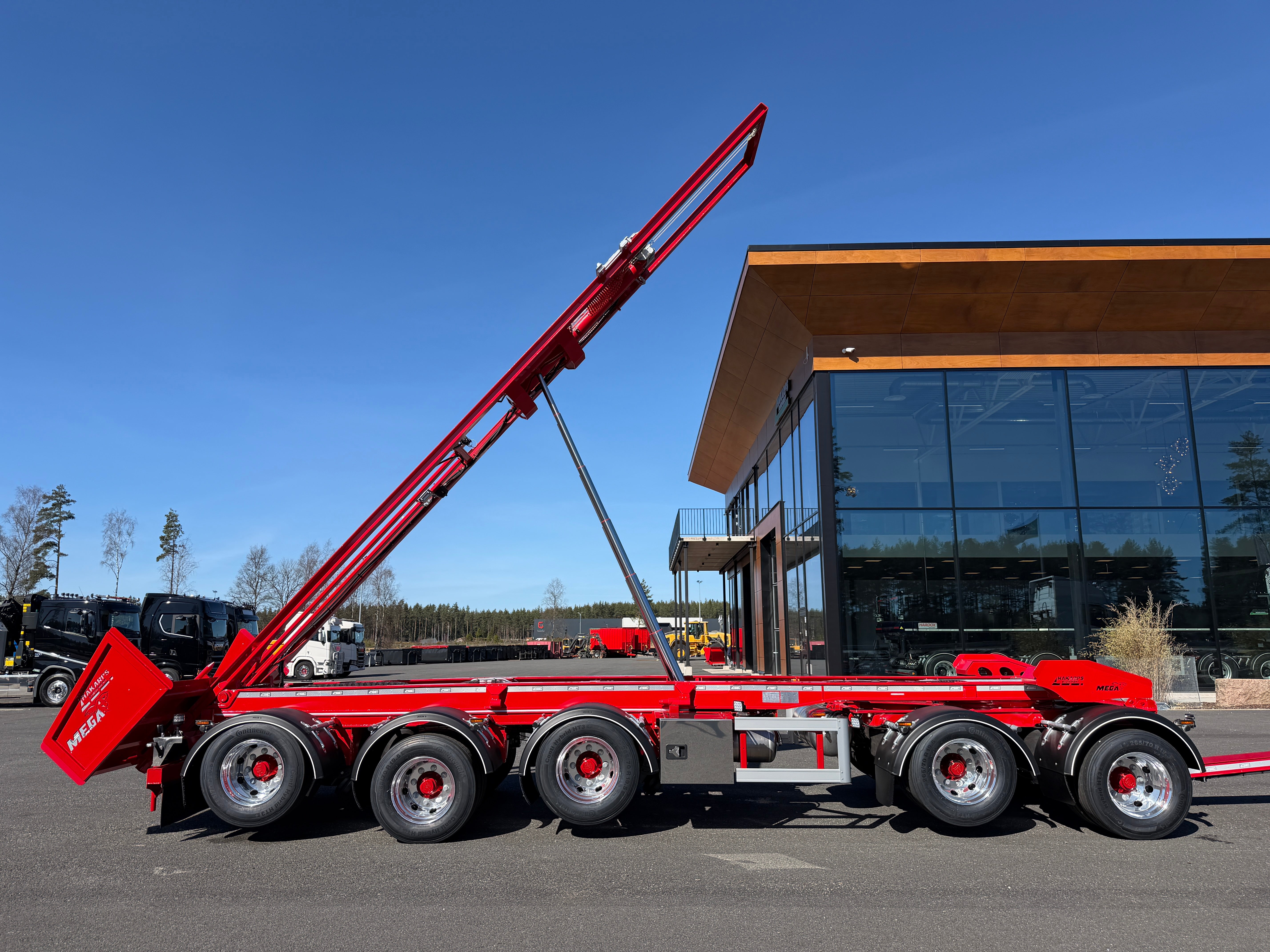 5 axlad 42 tons lastväxlarvagn med tipp, skjutbar boggie och flak