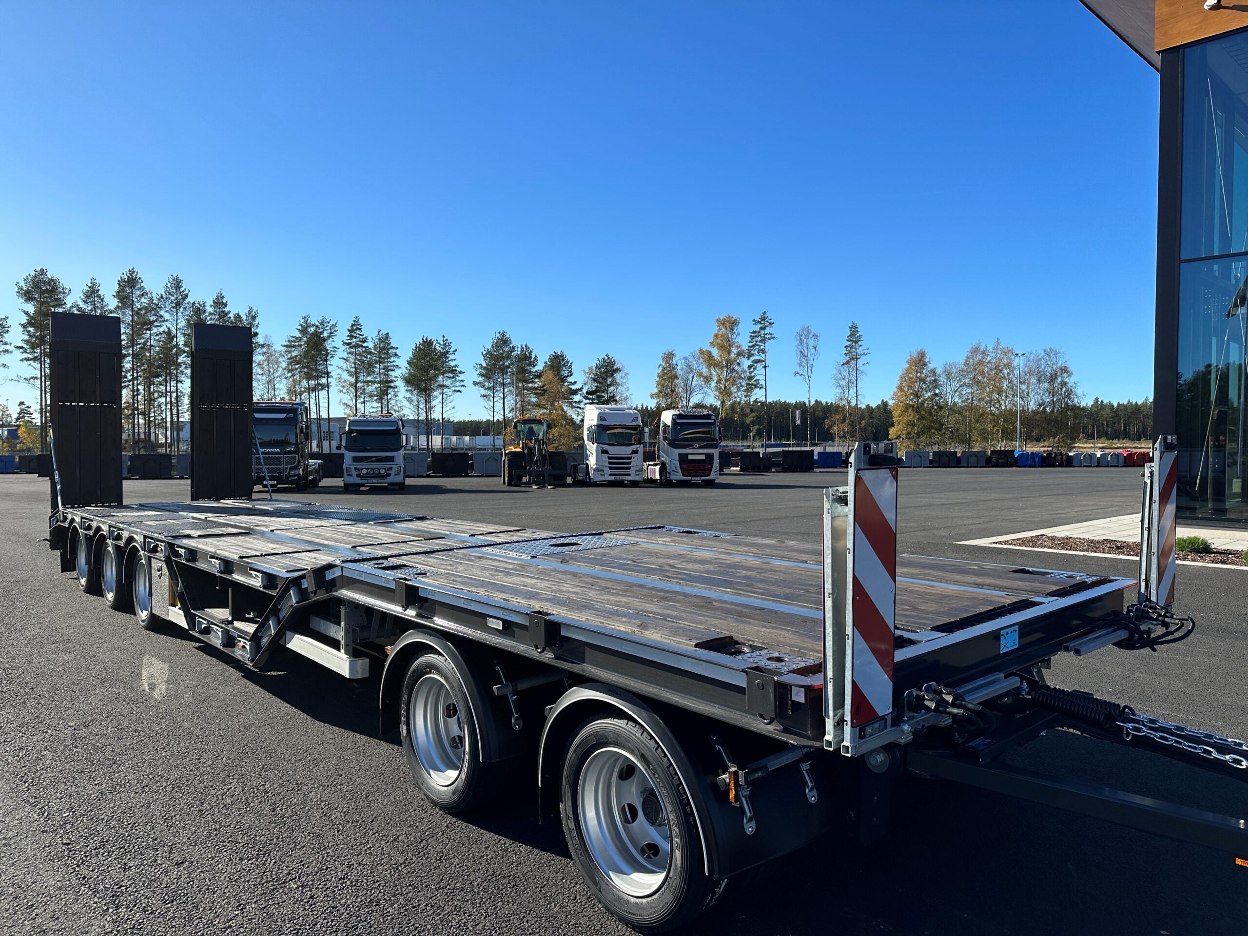 5 axlad 42 tons maskinvagn med hjulfickor
