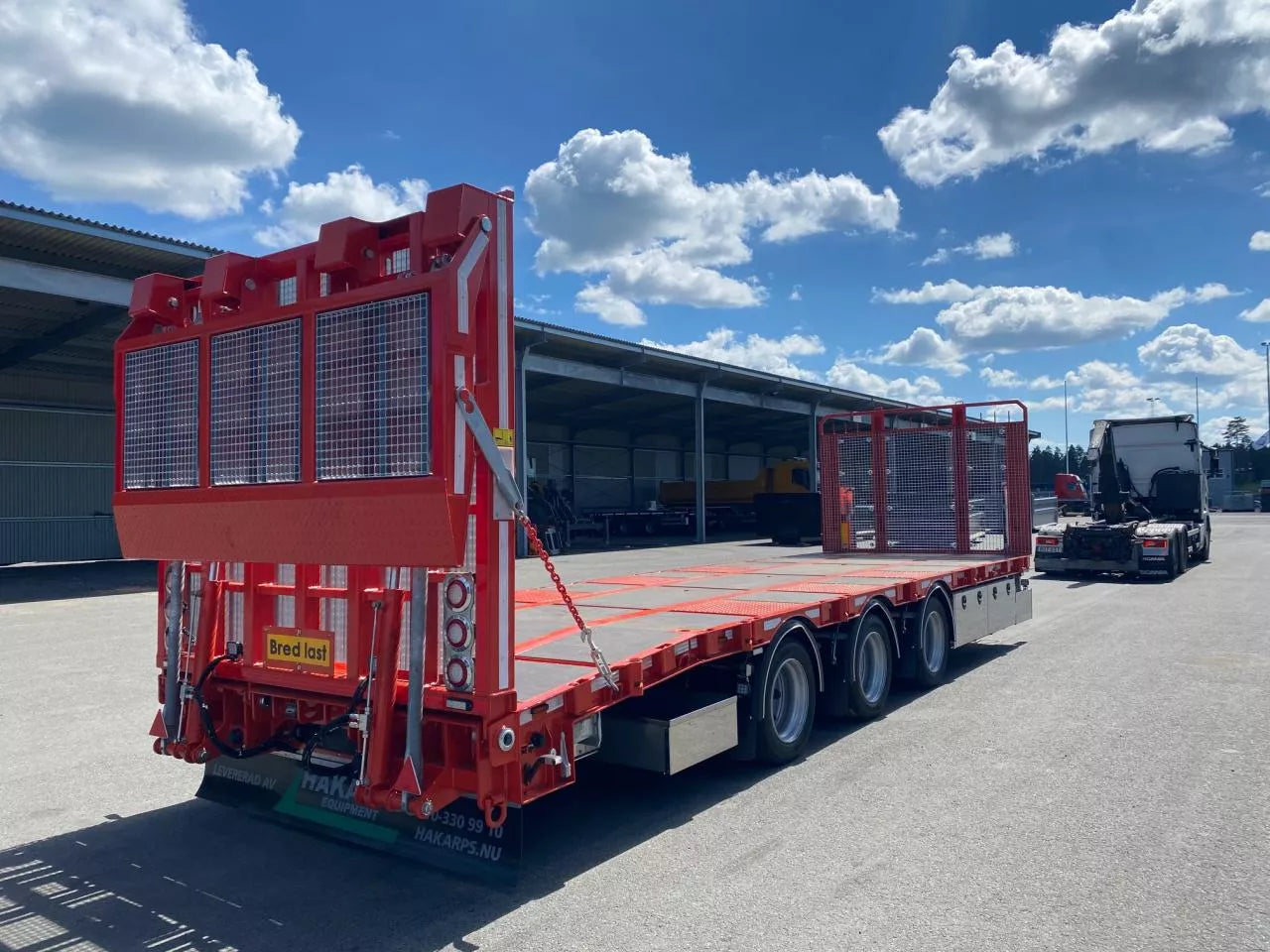 3 axlad 24 tons maskintransport kärra