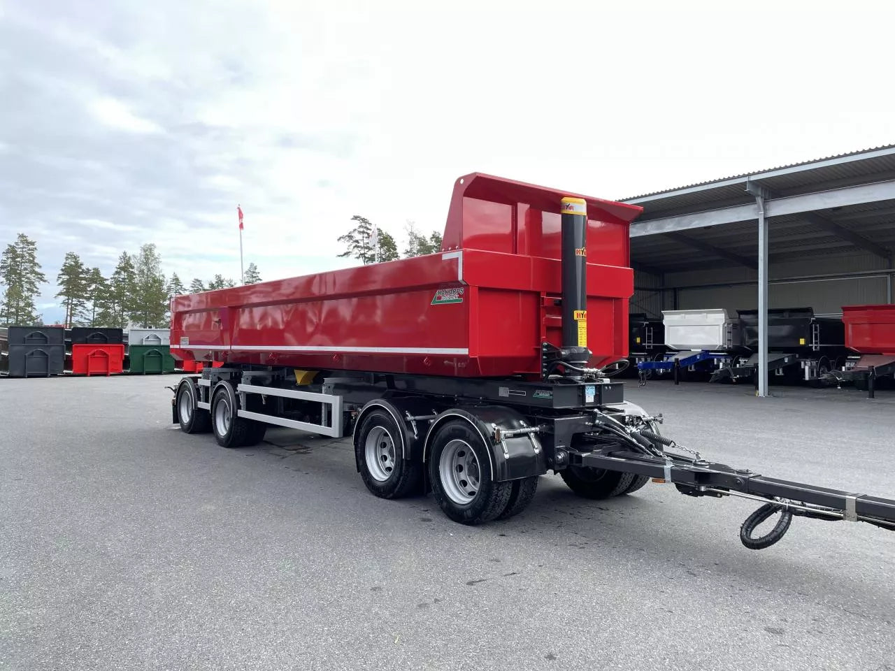 38 tons dumpervagn med skjutbar dragstång