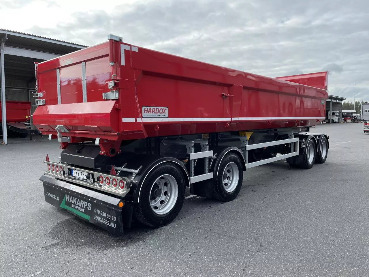 38 tons dumpervagn med skjutbar dragstång