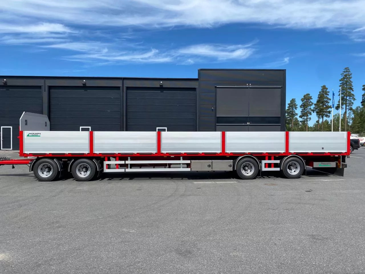 4 axlad 38 tons flakvagn med alulämmar