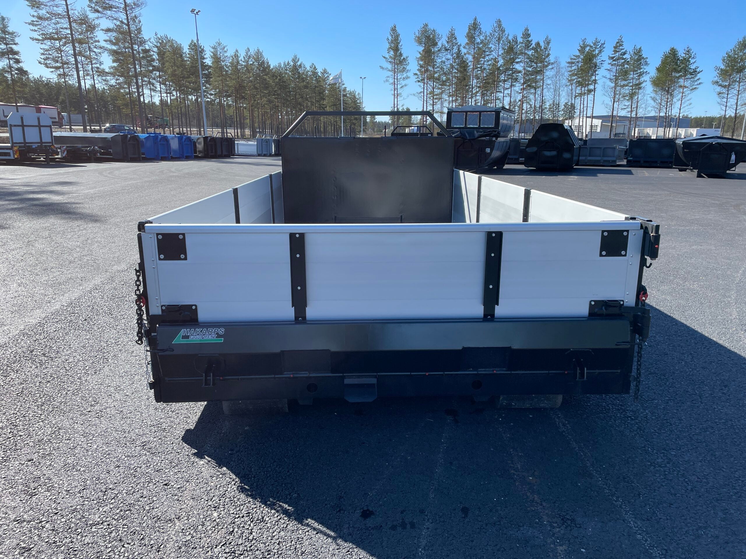 Lastväxlarflak med aluminiumlämmar grusförstärkt