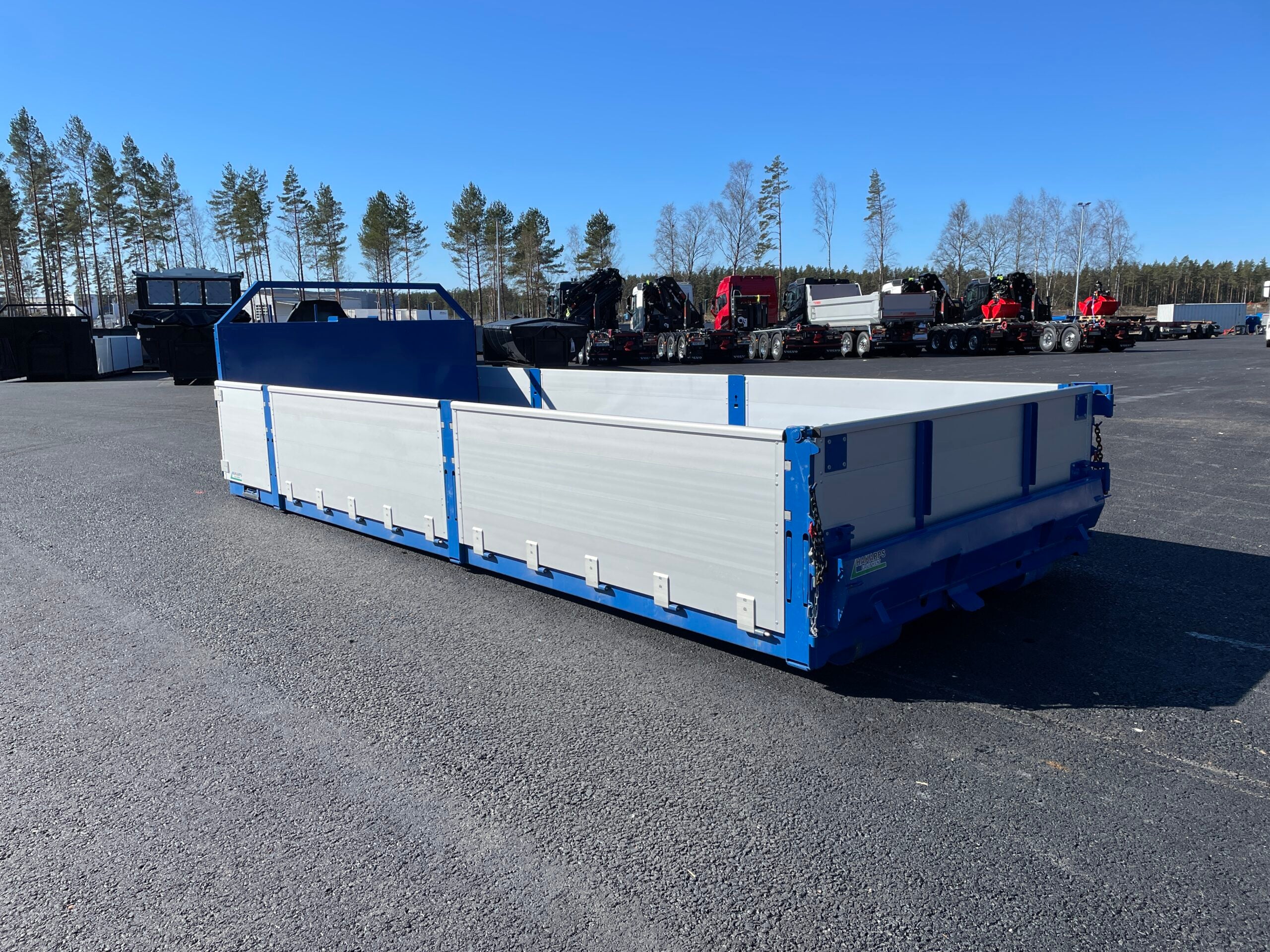 Lastväxlarflak med alulämmar grusförstärkt tridem