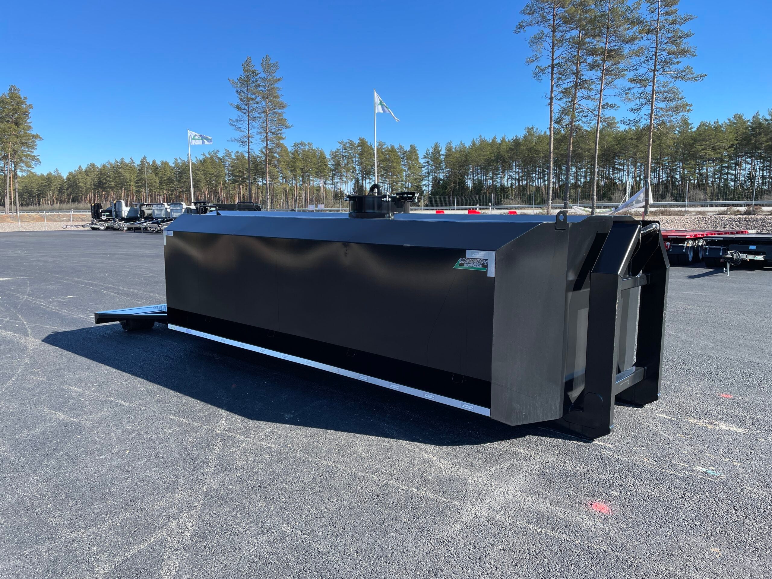 12,5 m3 vattentank i stål på lastväxlarram
