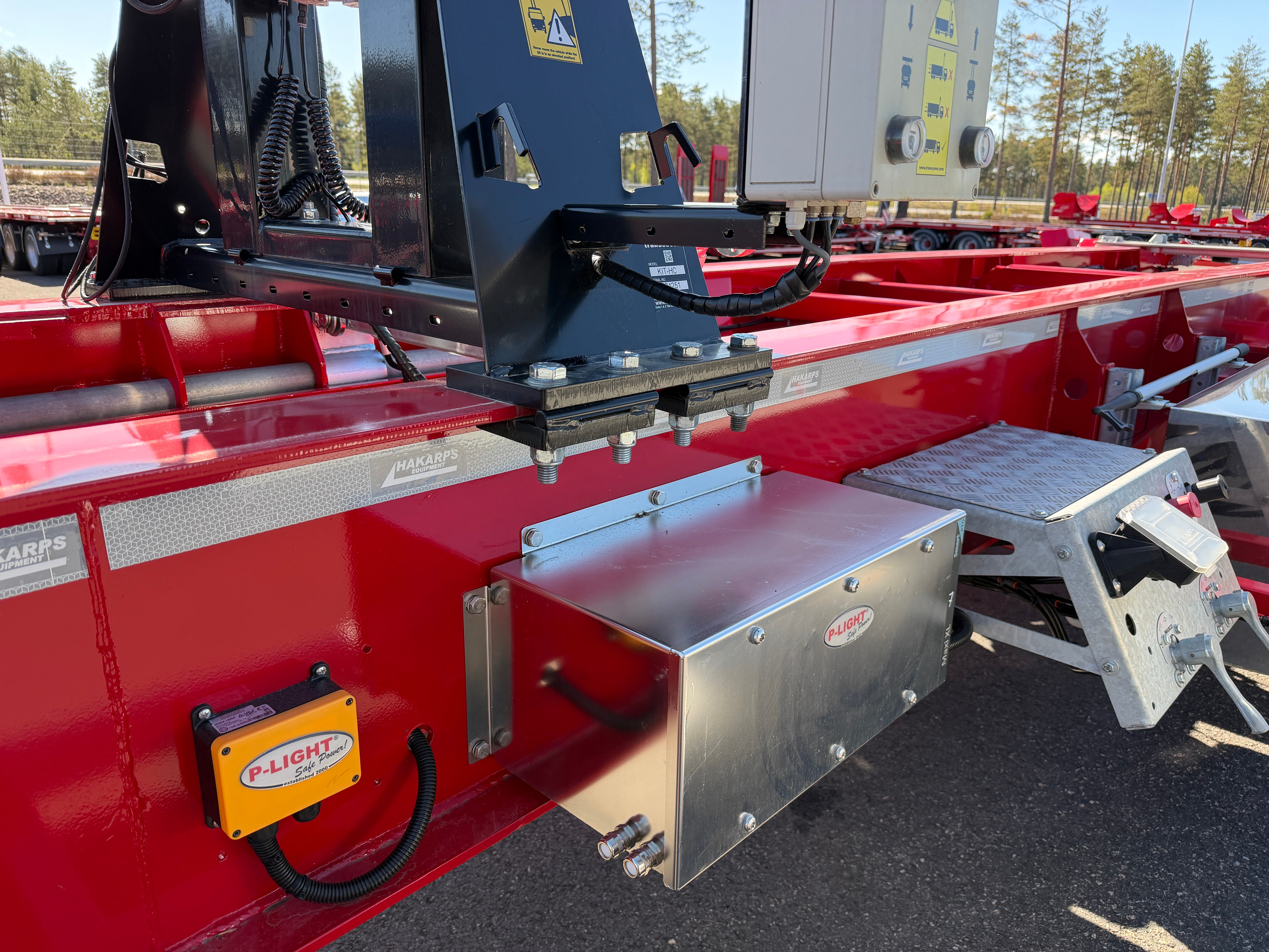 4 axlad 38 tons lastväxlarvagn med HyCover