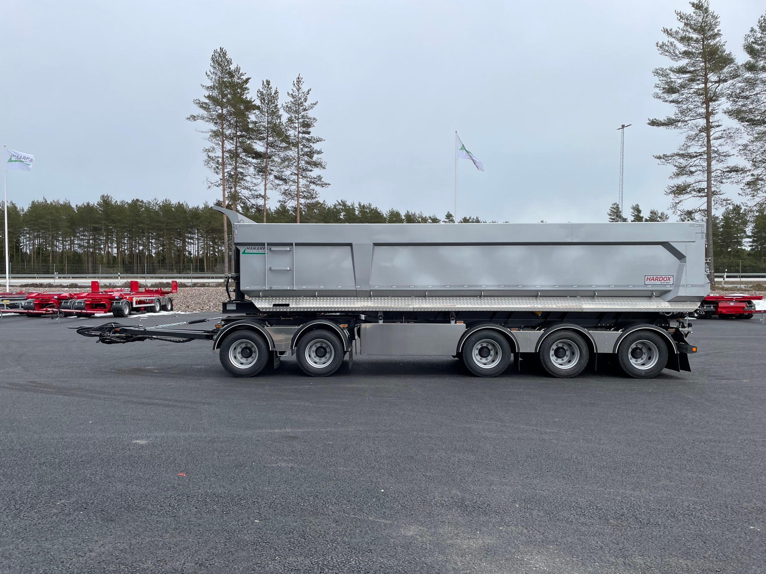 42 tons dumpervagn med låsbar vändkrans + skjutbar boggie