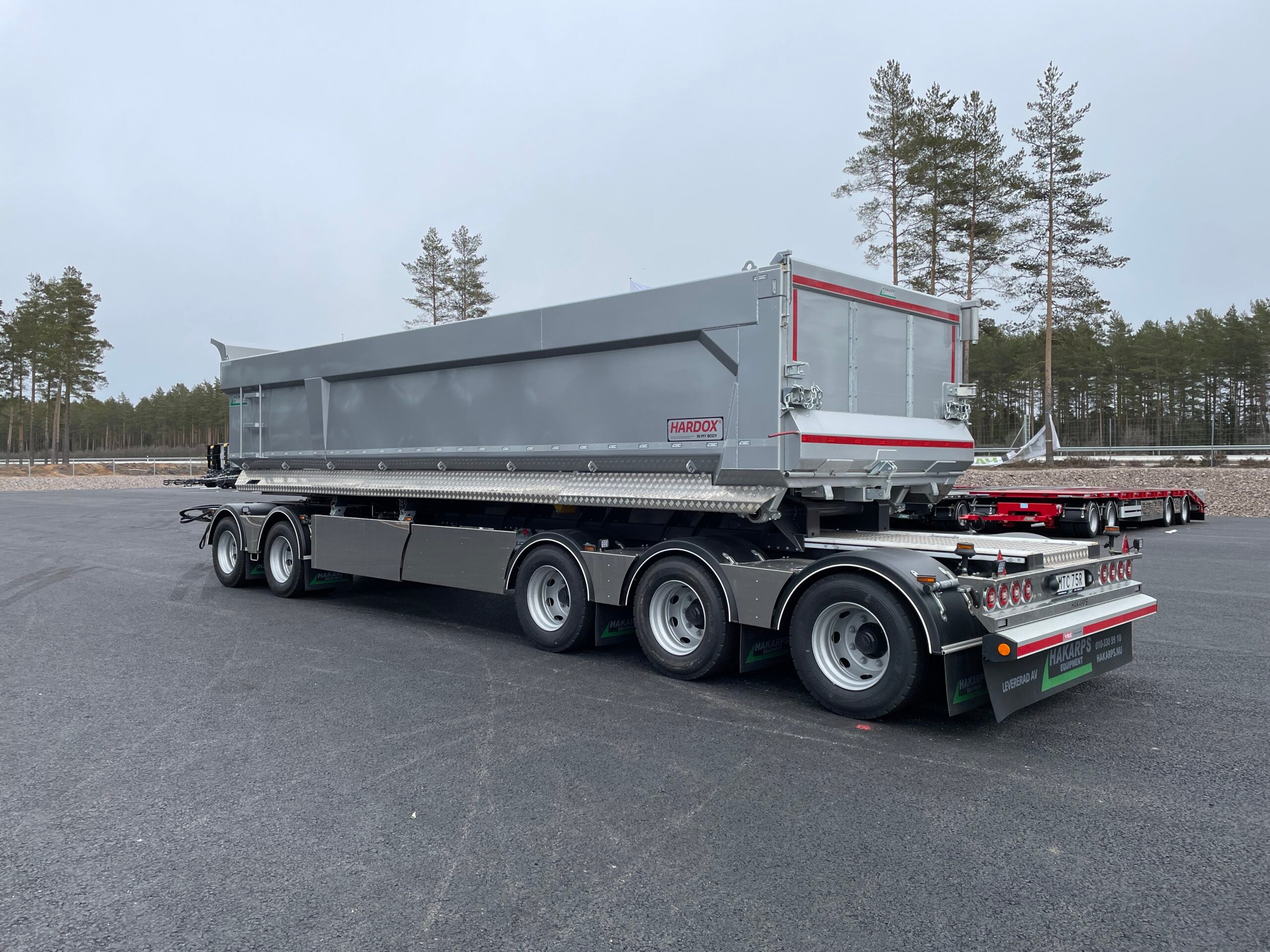 42 tons dumpervagn med låsbar vändkrans + skjutbar boggie