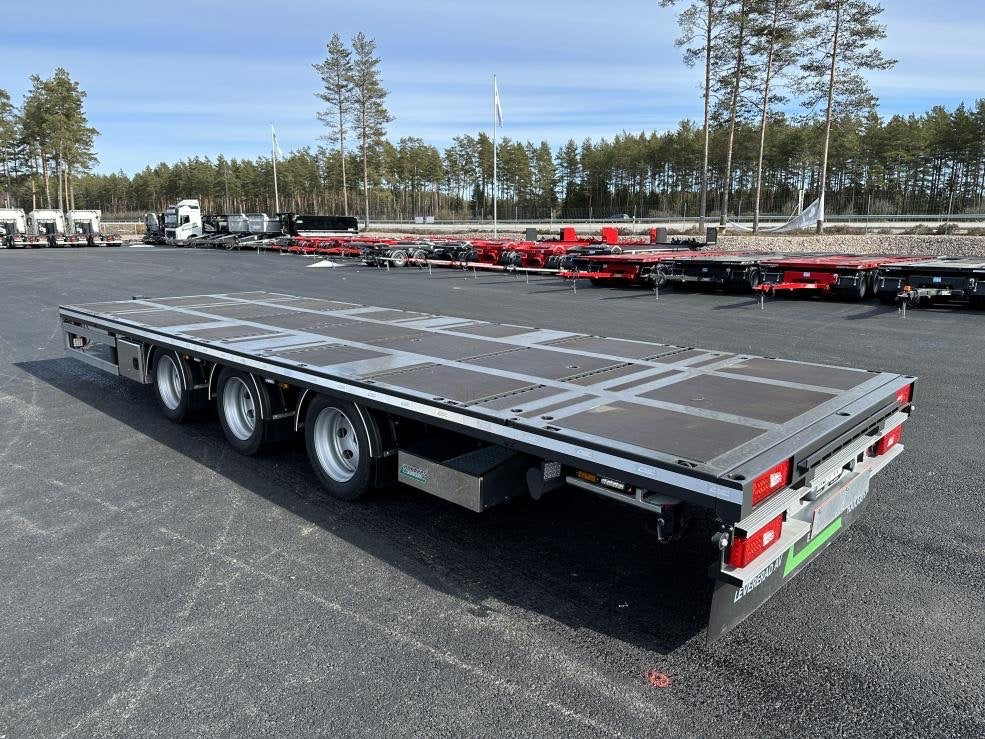 3 axlad 24 tons bodkärra 880mm lasthöjd