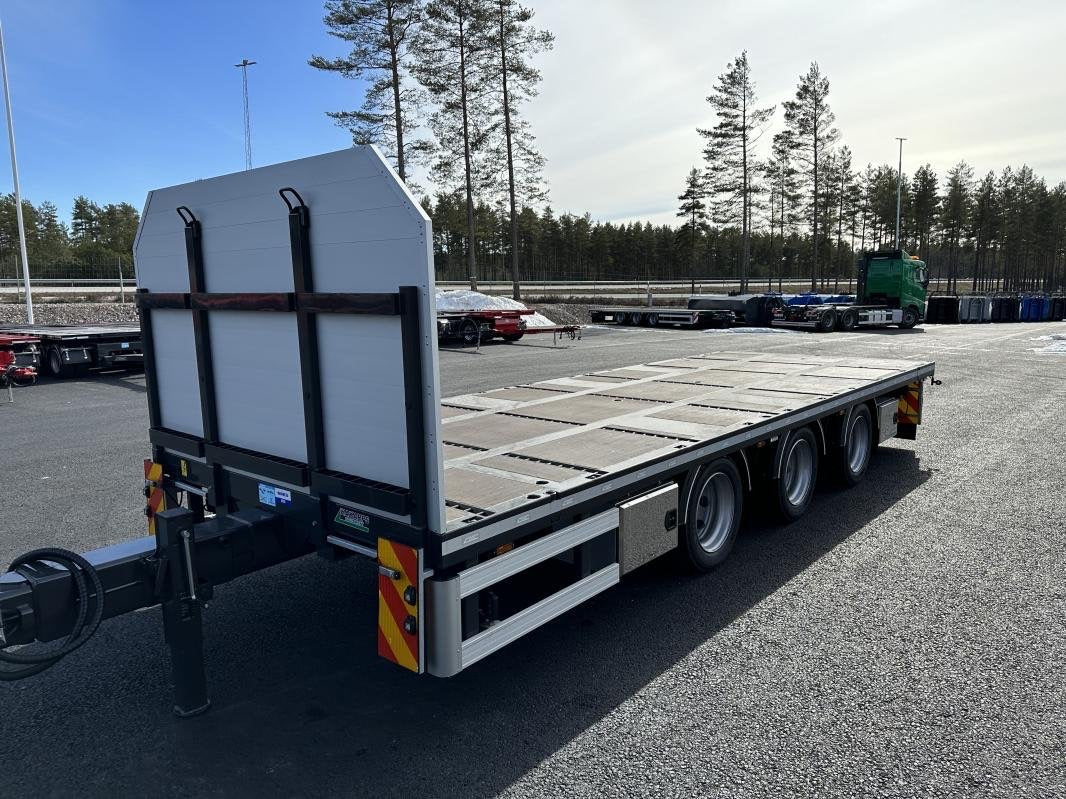 3 axlad 24 tons bodkärra 930mm lasthöjd