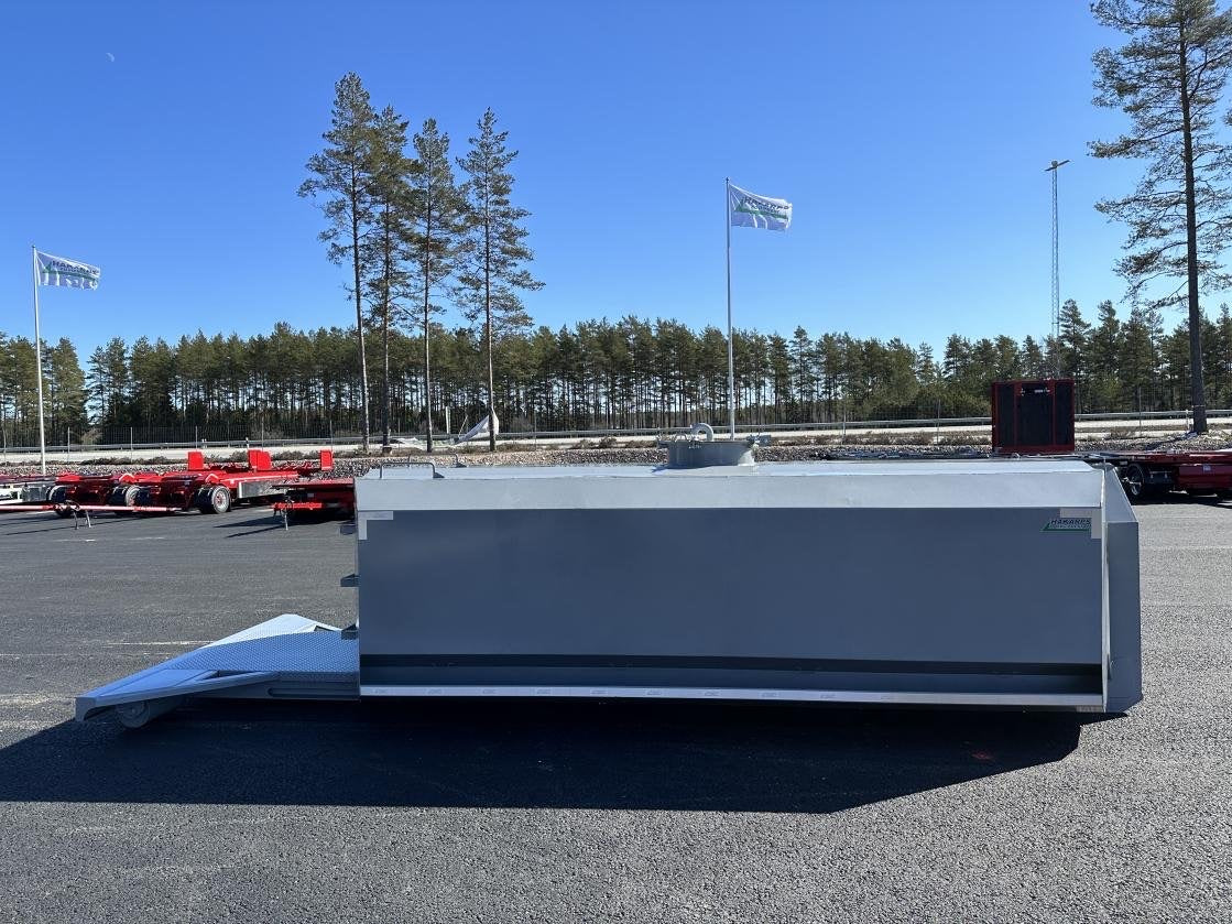 12,5 m3 vattentank i Aluminium på lastväxlarram