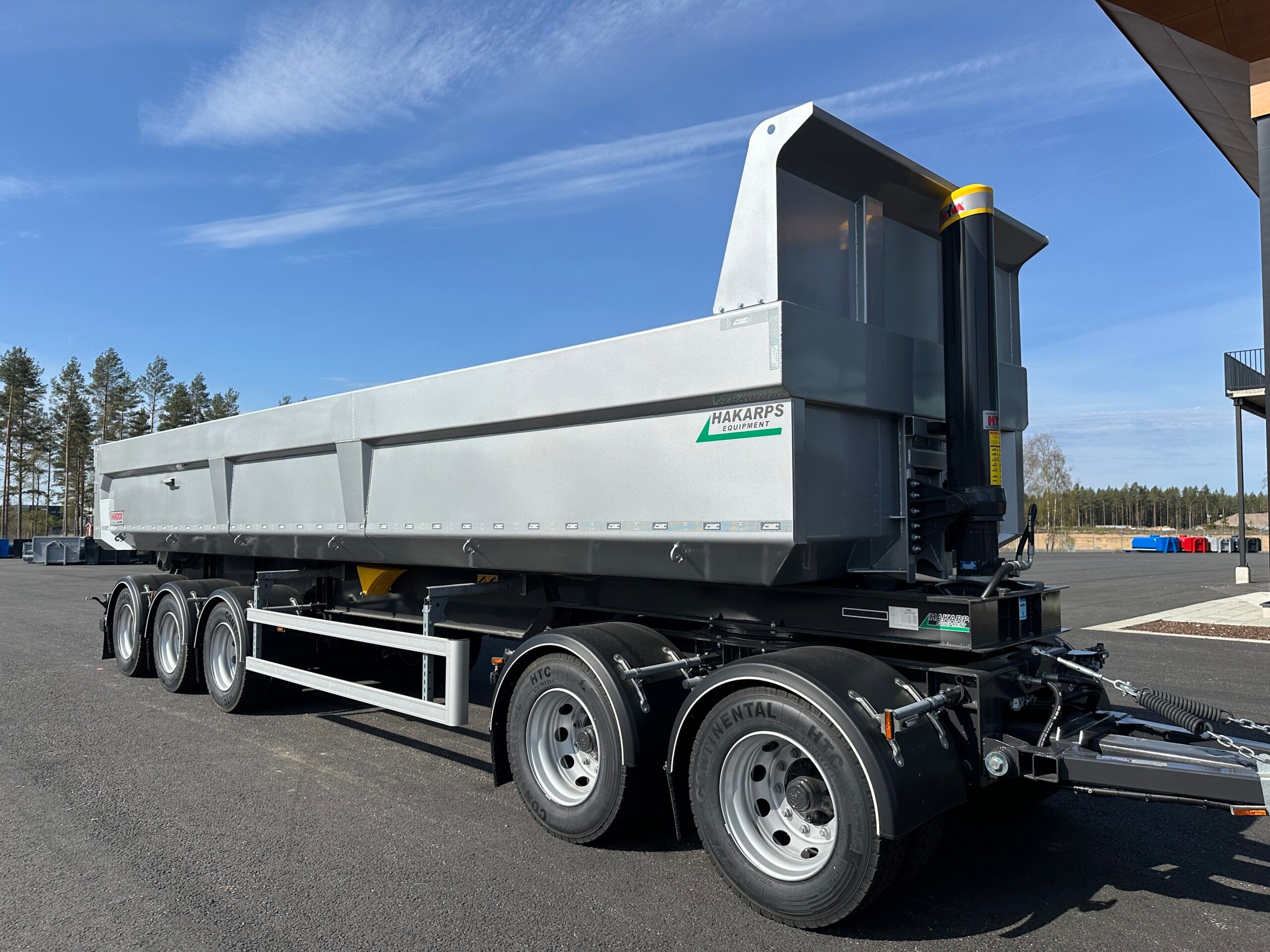 42 tons dumpervagn med skjutbar dragstång